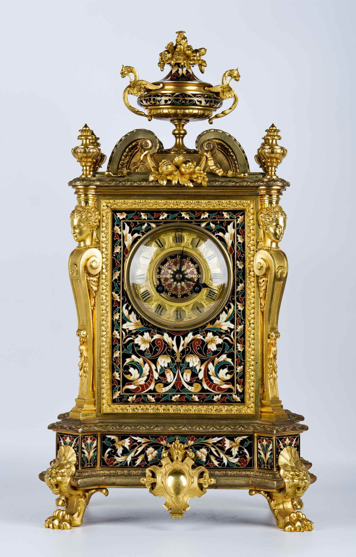 Часы каминные с эмалью фирмы «Павла Буре». Россия, конец XIX века.
