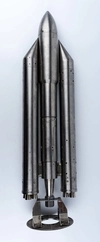 Модель ракеты-носителя «Энергия-М» из титанового сплава. СССР, конец 1980-начало 1990-х годов.