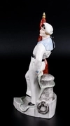 Скульптура «Матрос с красным знаменем». По модели Н.Я. Данько.