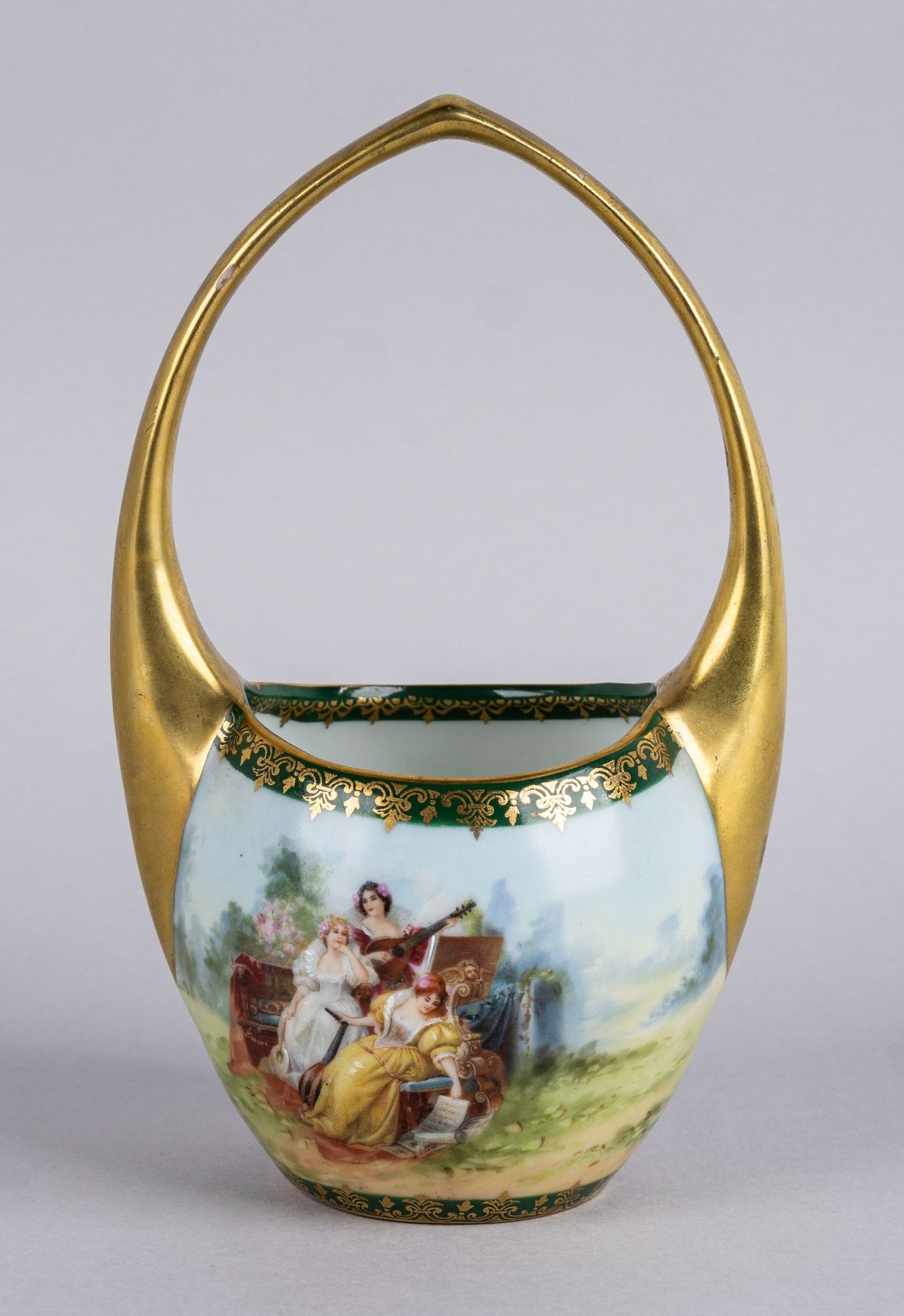 Фарфоровая ваза-конфетница (Bawo & Dotter). Австрия, около 1900 г.
