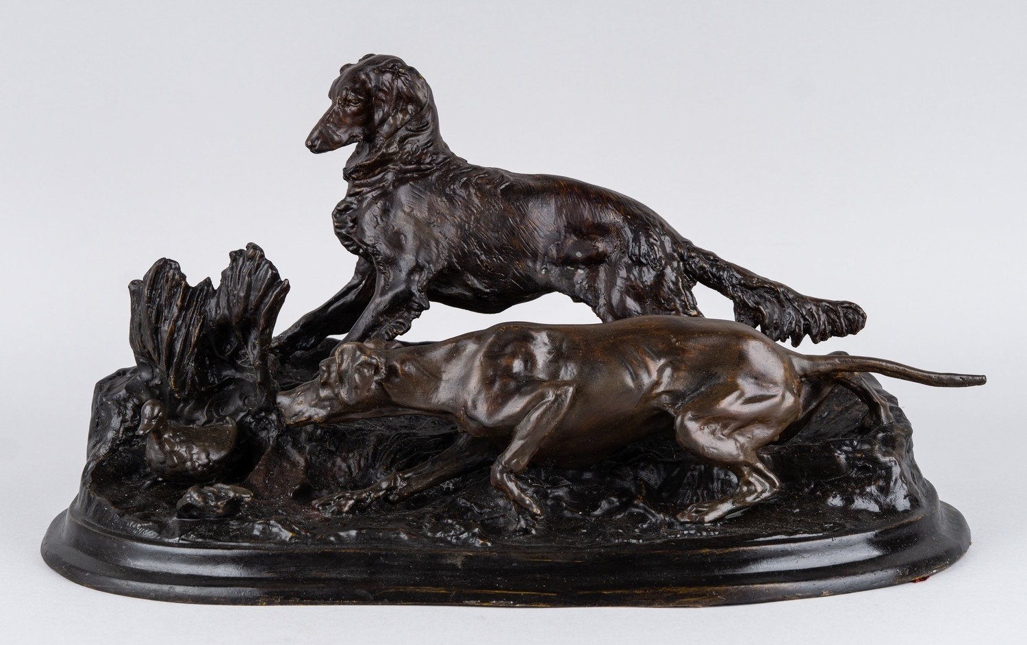 Бронзовая скульптура «Собаки на стойке». Скульптор Жан-Пьер Мэн. Франция, XIX век