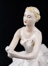Статуэтка «Балерина с цветком».  СССР, ЛФЗ, 1950-е годы.