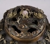 Курильница с рельефом в виде драконов и розовым кварцем. Китай, середина ХХ века.