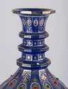 (Богемия). Графин огромный синего стекла с росписью  в персидском стиле. <br>Богемия, середина  XIX века.