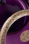 (Мозер) Шкатулка пурпурного стекла с изображением битвы лапифов с кентаврами.<br>Богемия, фирма Mozer, 1900-е гг.