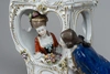 Скульптура «Джентельмен и дама в паланкине». Германия, Севрская мануфактура, начало XX века.