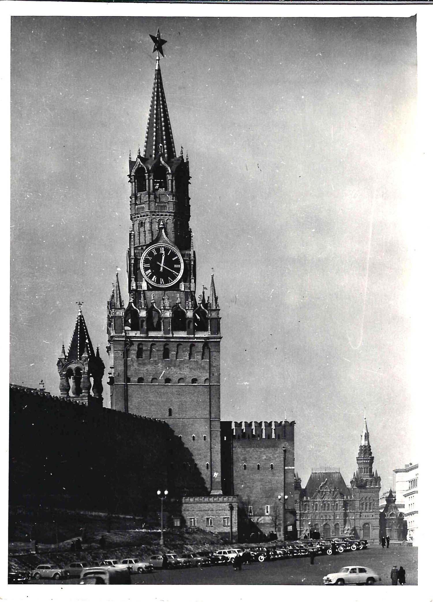 Грановский Н.С. Фотография «Москва. Спасская башня. Кремль». 1954.