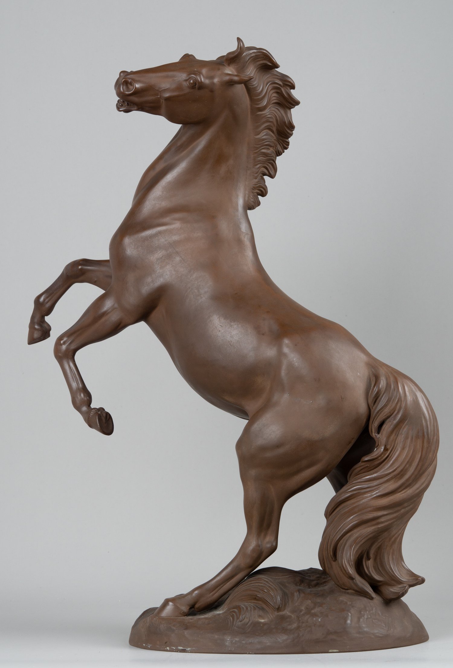 Скульптура «Гарцующий конь».<br>Германия, мануфактура Meissen, скульптор Erich Oehme, 1949 г.