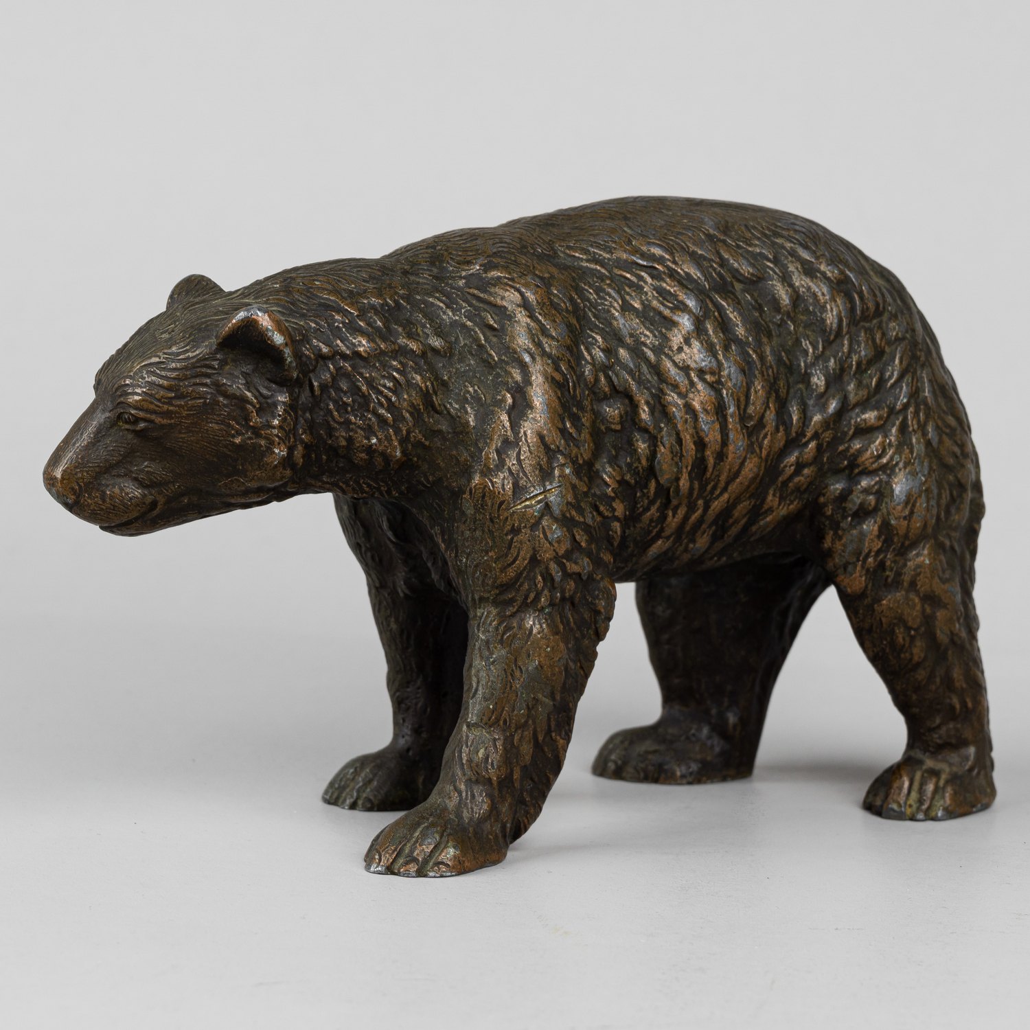 Скульптура «Медведь».<br>Западная Европа, первая треть ХХ века.