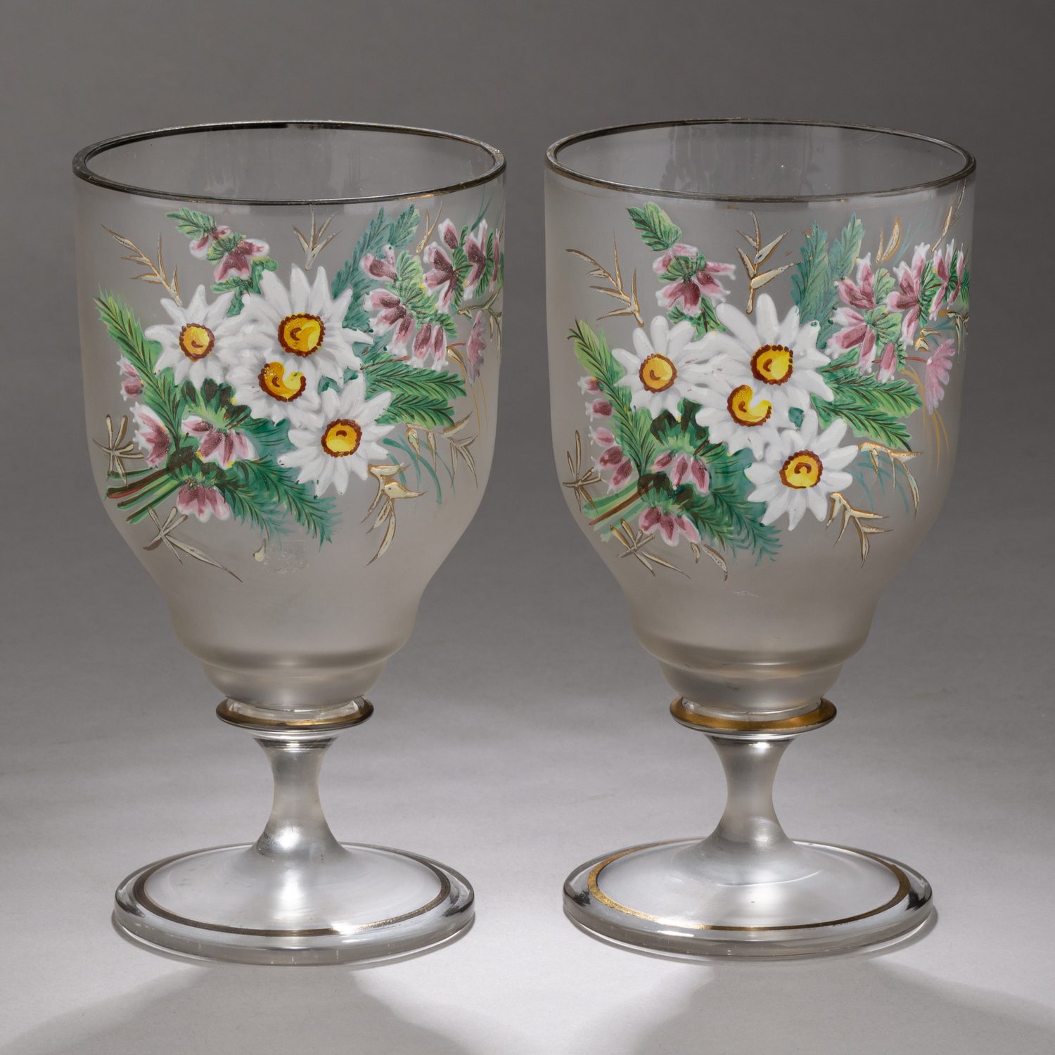 Два бокала с росписью «Ромашки». <br>Западная Европа, середина ХХ века.