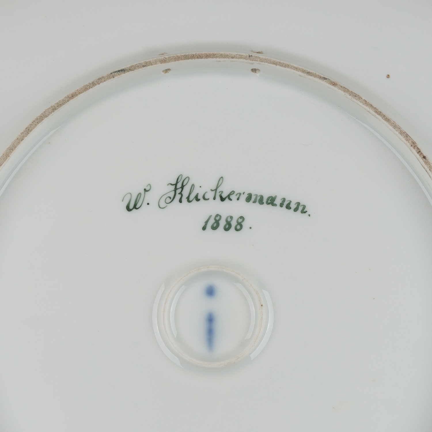 (KPM) Блюдо настенное «Влюбленные».  <br>Германия, Берлин, Королевская фарфоровая мануфактура (KPM), художник - Wilhelm Klickermann, 1888.