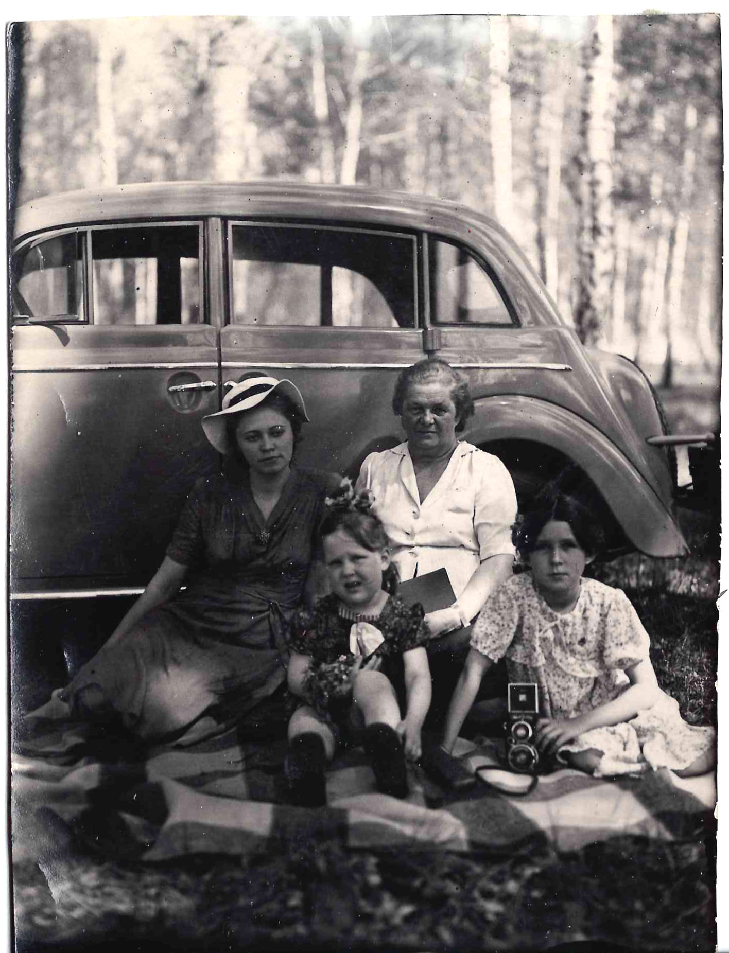 7 фотографий «Автомобиль «Москвич-400». 1950-е годы.