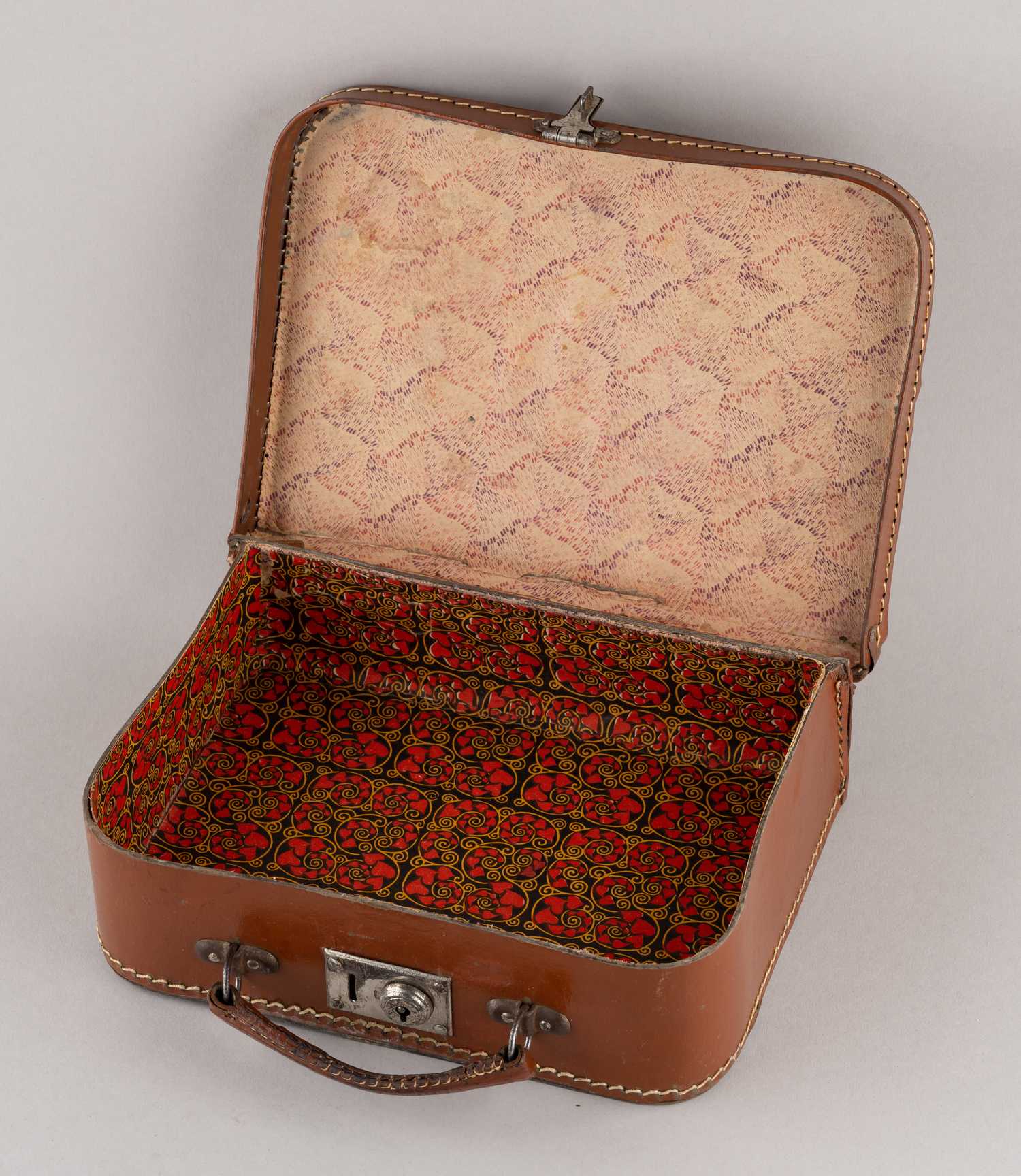 Чемодан ручной. <br>СССР, 1940-1950-е годы.