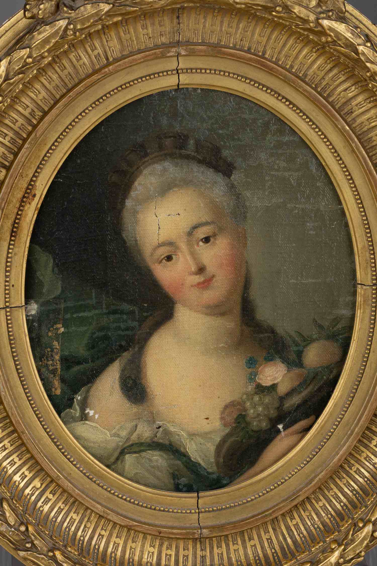 Неизвестный русский художник конца XVIII – начала XIX века. Портрет фрейлины М. П. Нарышкиной. Копия с пастельного оригинала Жана де Самсуа 1757 года, хранящегося в музее-дворце «Ораниенбаум».