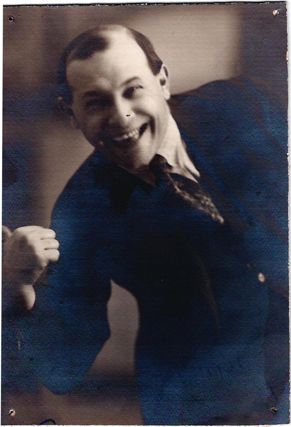 Автограф Владимира Яковлевича Хенкина на фотопортрете. 1920-е годы.
