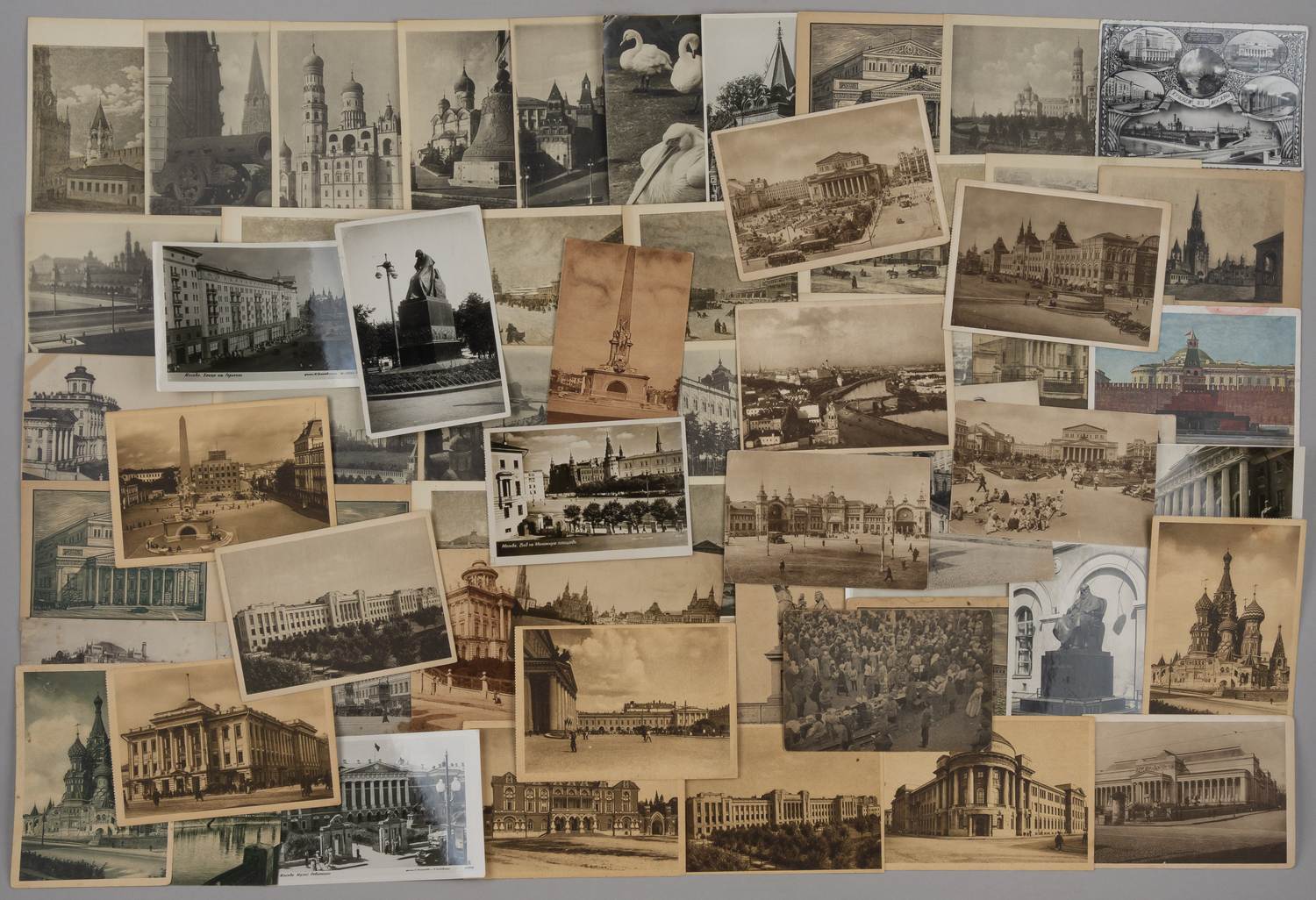Москва. 61 открытка. 1920-е - 1950-е годы.