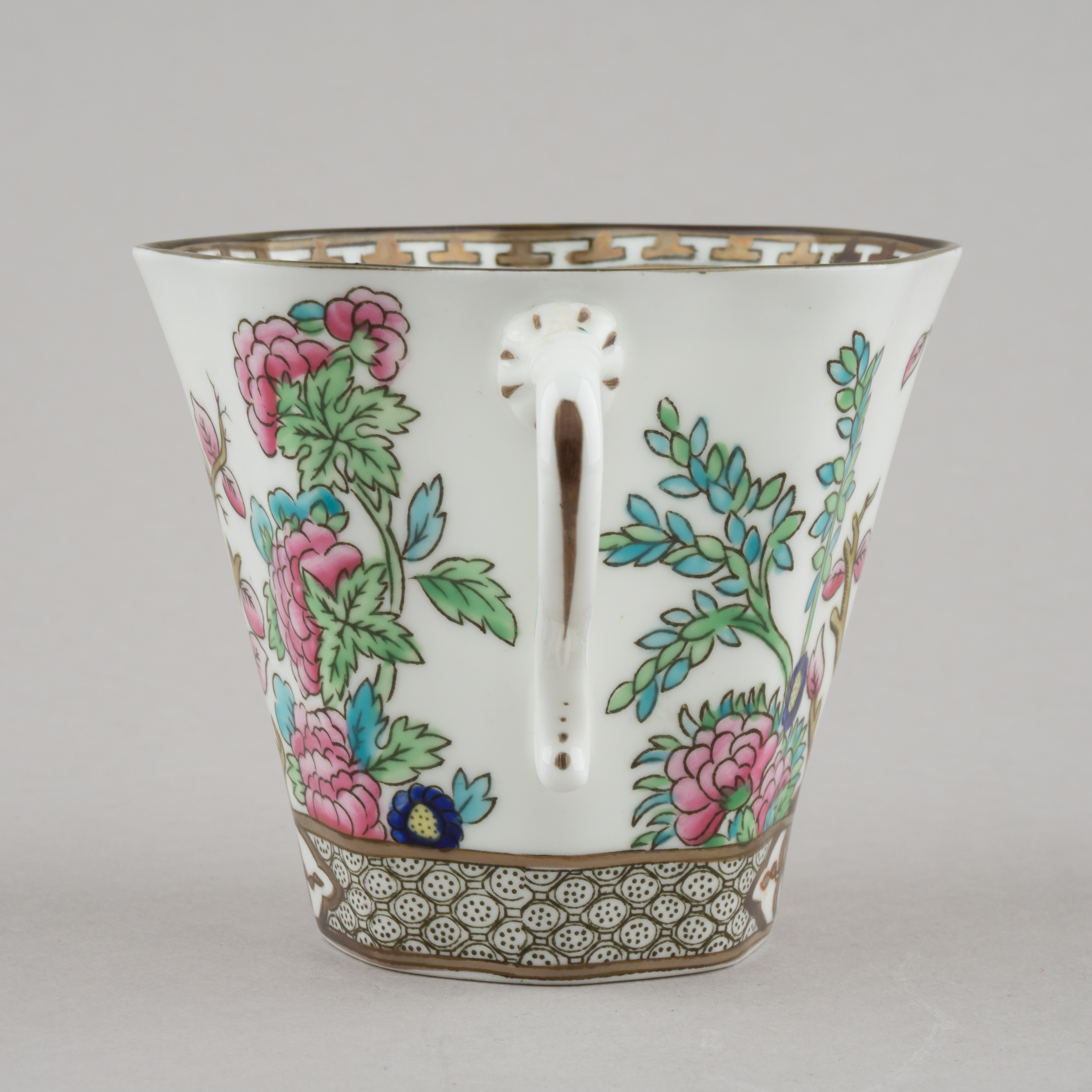 (Англия, Coalport) Чашка с блюдцем и десертной тарелкой «Индийское дерево». Англия, Coalport , 1920-1930-е годы.