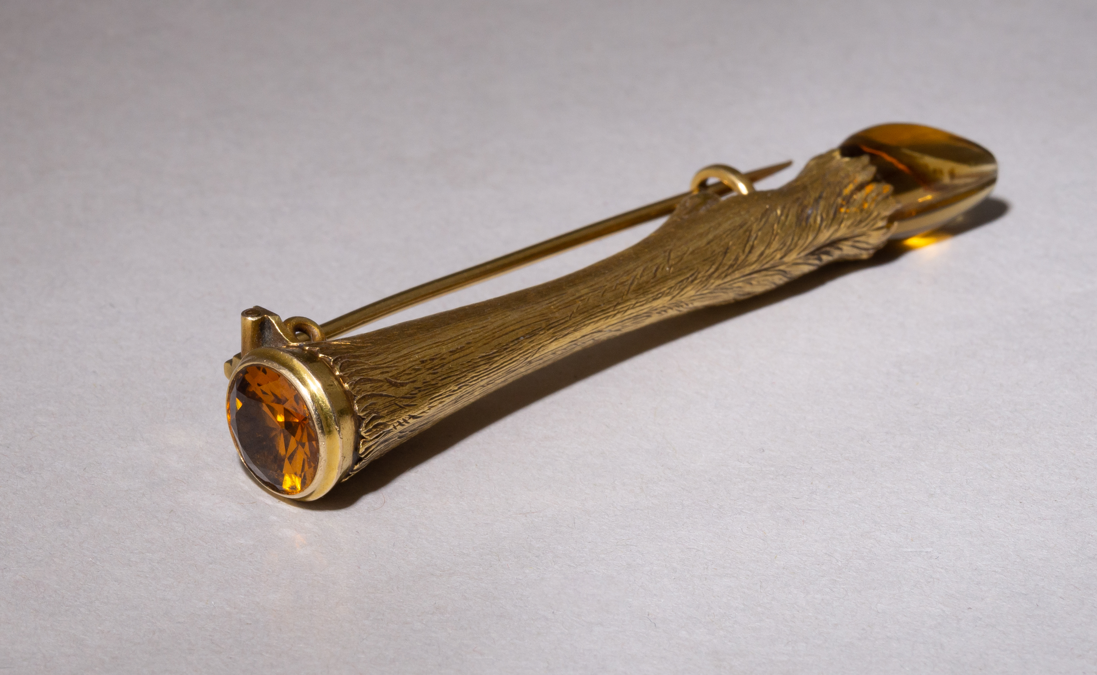 Брошь «Копытце».
Россия, Санкт-Петербург, мастер Арнд Самуэль. 1850-1870 гг.