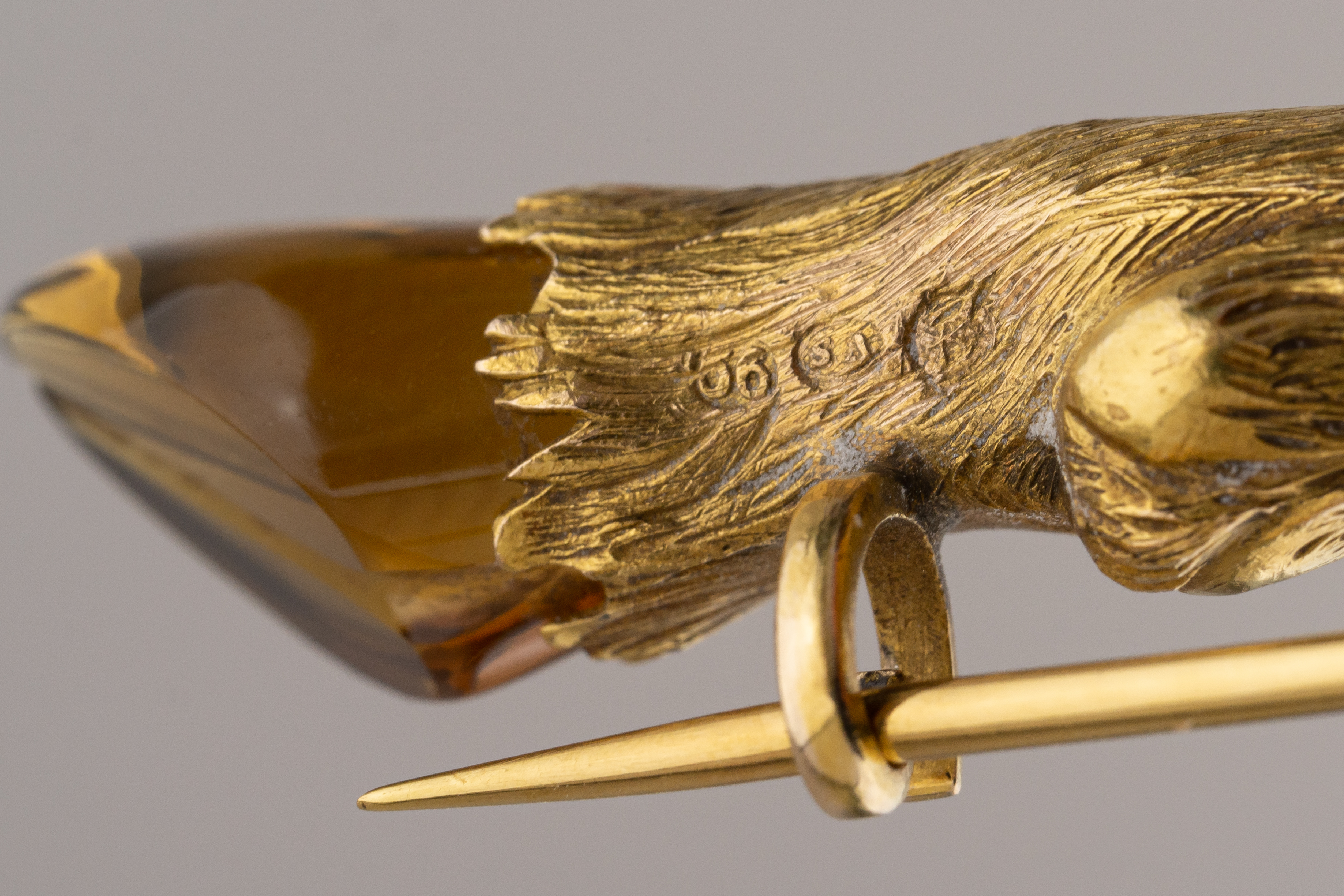 Брошь «Копытце».
Россия, Санкт-Петербург, мастер Арнд Самуэль. 1850-1870 гг.