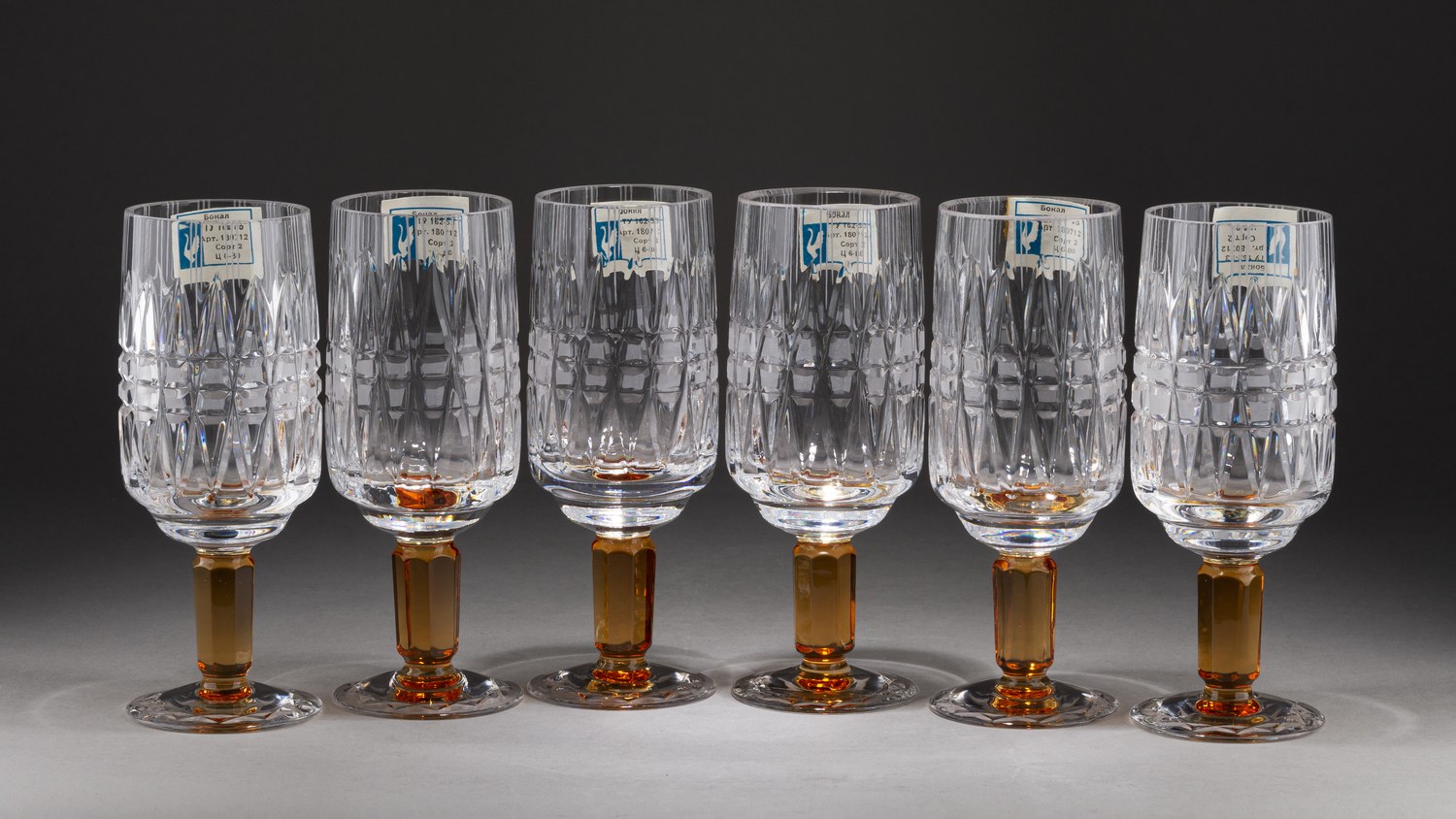 (С фирменной биркой) Шесть бокалов «Олимпиада 80». СССР, Гусь-Хрустальный, дизайнер - Станислав Верин, 1973-1980. В заводской упаковке.