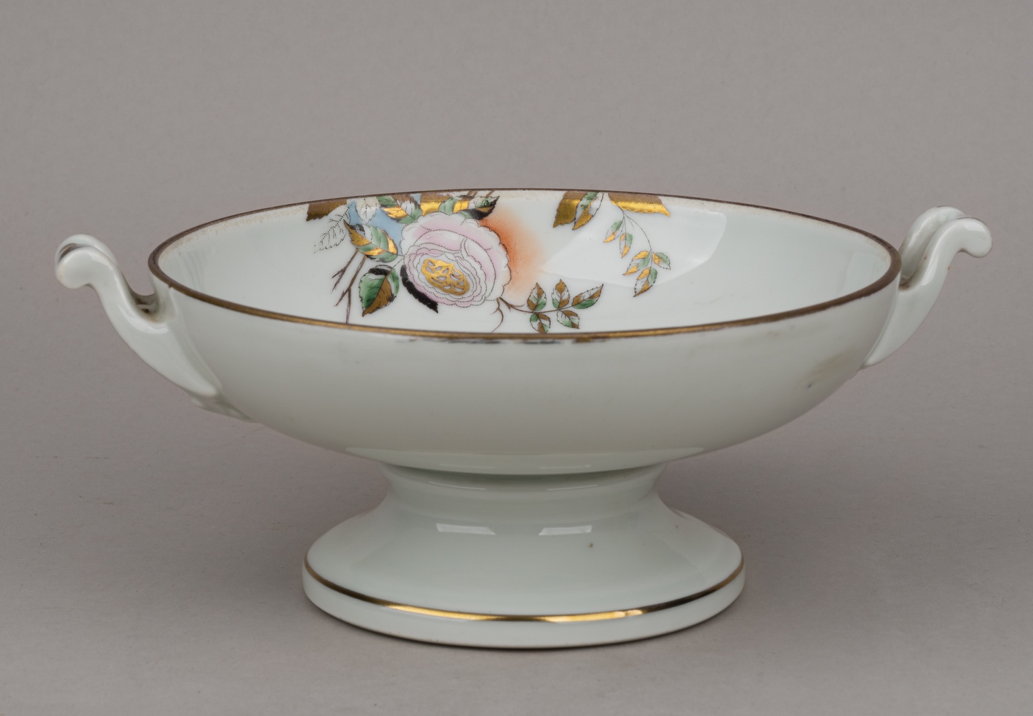 Ваза «Роза». СССР, Дулевский фарфоровый завод, автор дизайна росписи С.В. Чехонин, 1924-1927 годы.