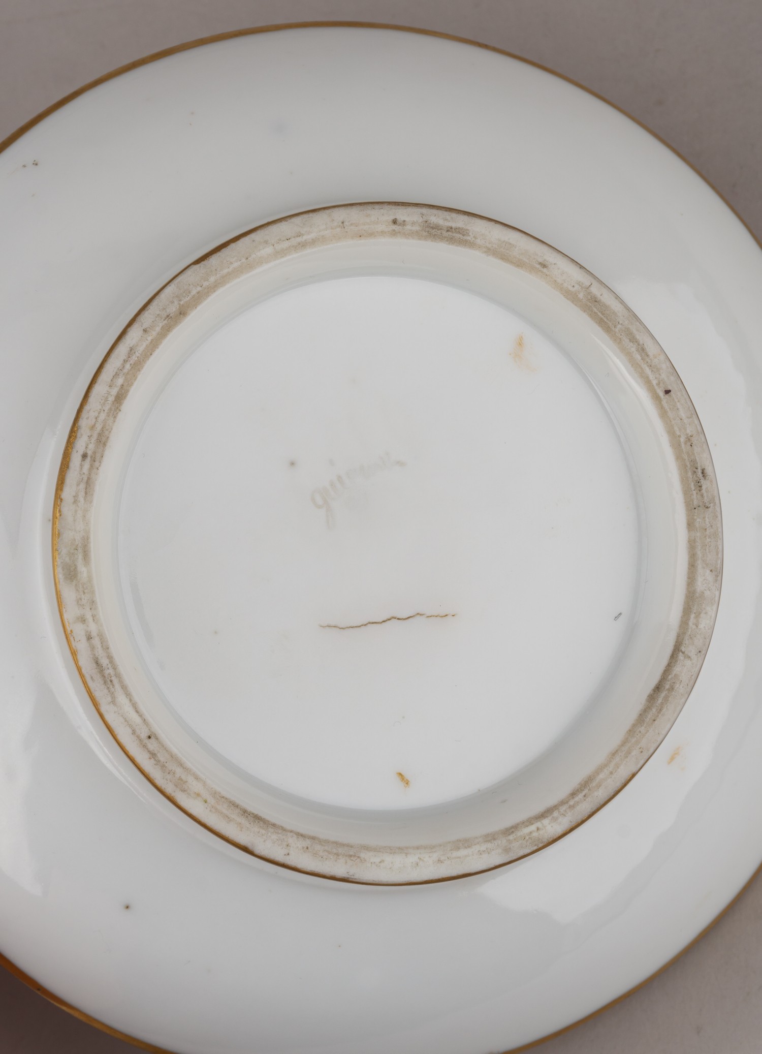 Чайная пара с изображением девочки и козлика. Западная Европа, первая половина XIX века.