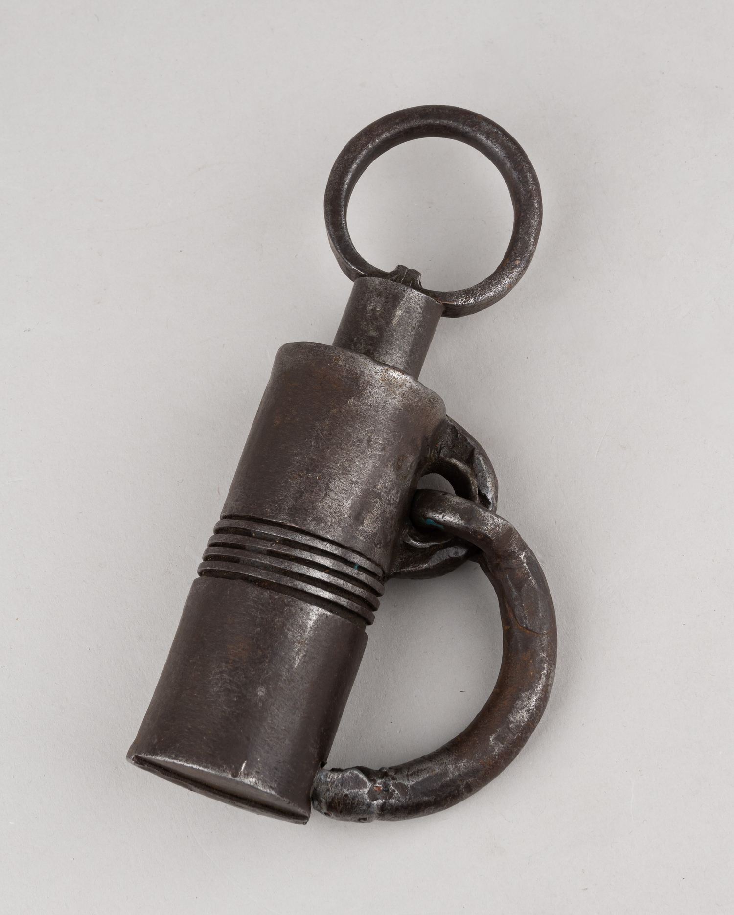 Большой амбарный винтовой замок с ключом. Россия, 1900-е