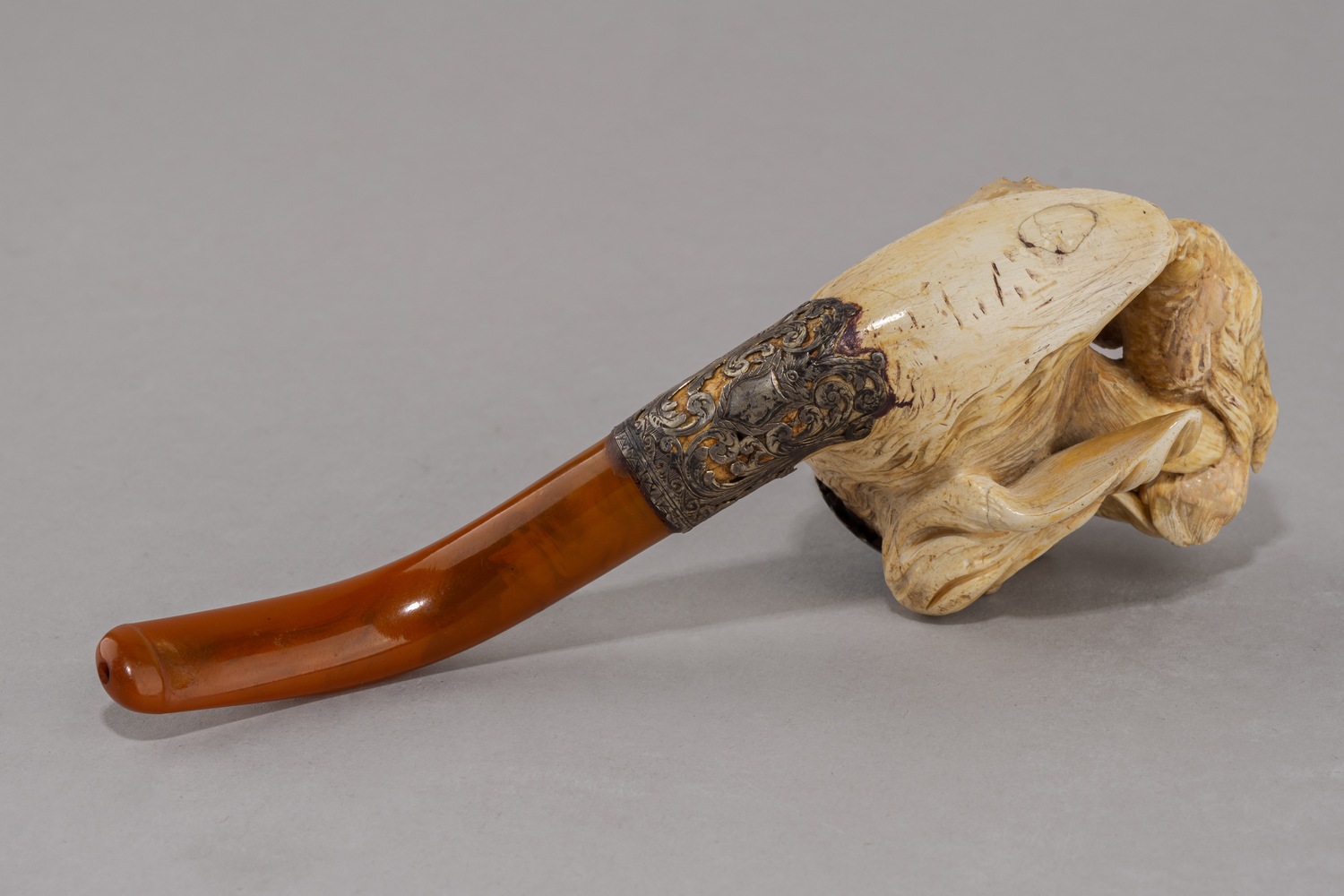 Трубка «Сеттер с дичью». Западная Европа, конец XIX - начало ХХ века.