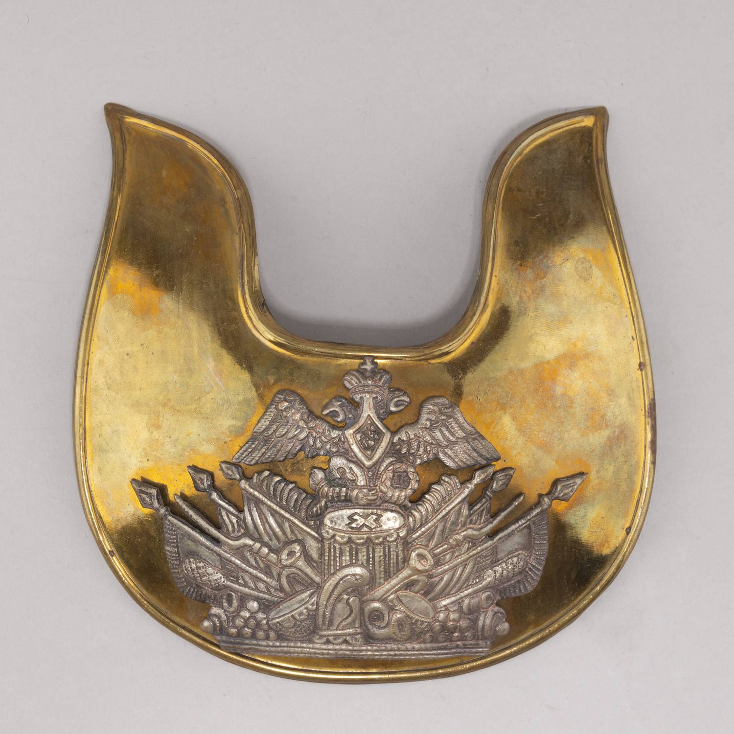 Горжет майора гвардейской пехоты. Россия, начало XIX века.