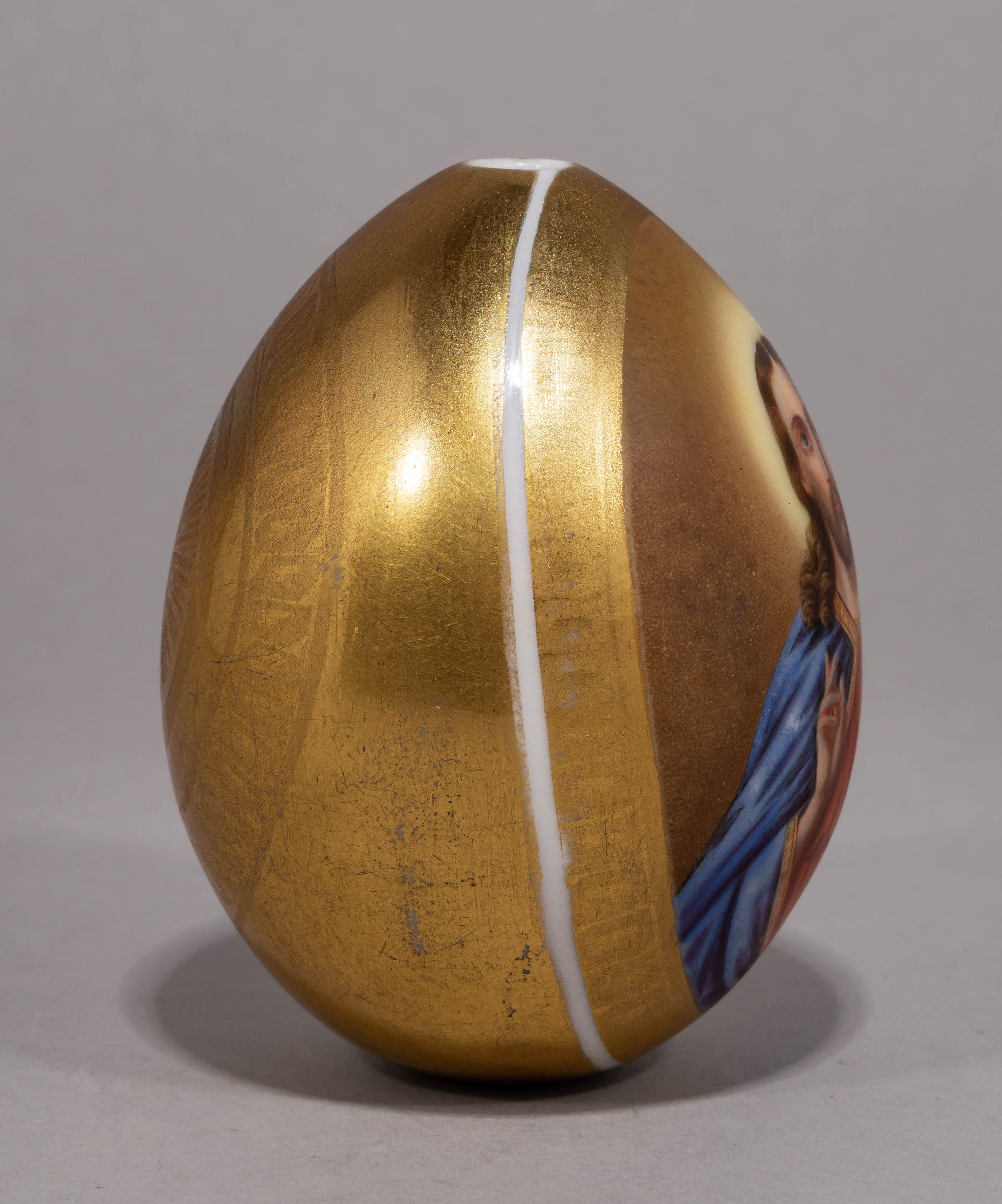 (ИФЗ) Пасхальное  яйцо с изображением Спасителя. Россия, Императорский фарфоровый завод, вторая треть XIX века.