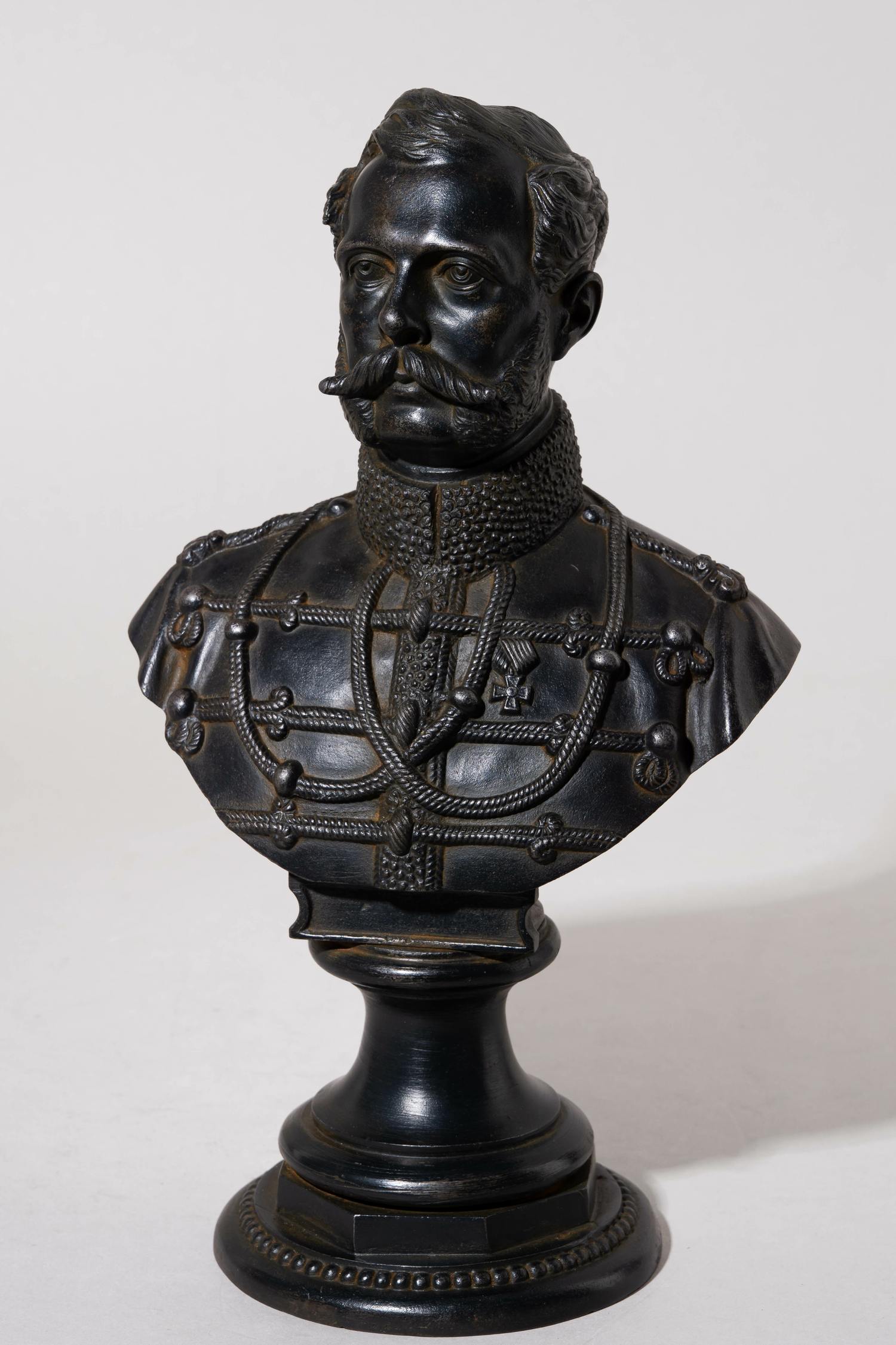 (Либерих)  Император Александр II. Бюст. 
Россия, Каслинский чугунолитейный завод,  по модели скульптора  Н.И. Либериха 1868 года. 1870-1880 годы.