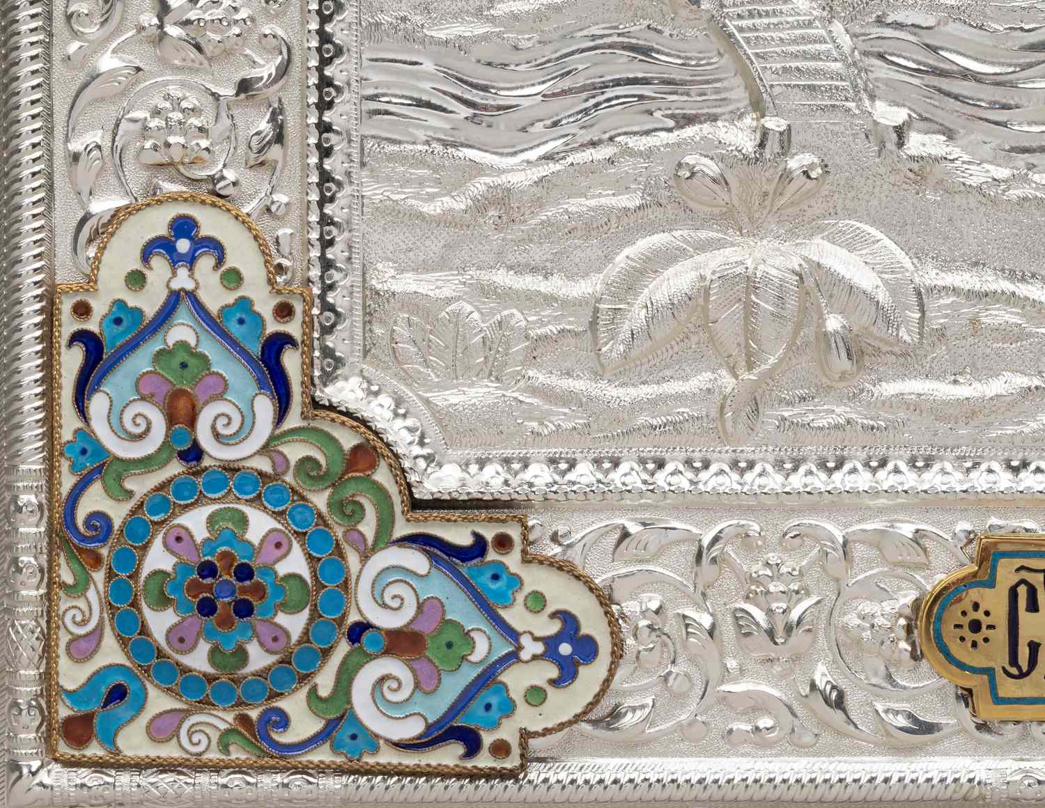 Икона «Преподобный Серафим Саровский» в окладе с эмалью.
Москва, начало XX в.