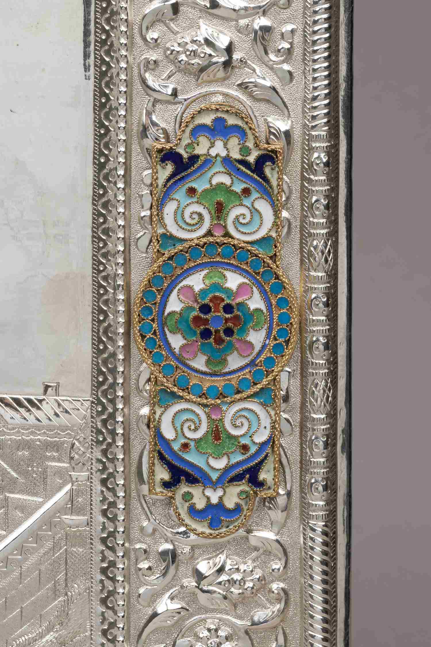 Икона «Преподобный Серафим Саровский» в окладе с эмалью.
Москва, начало XX в.