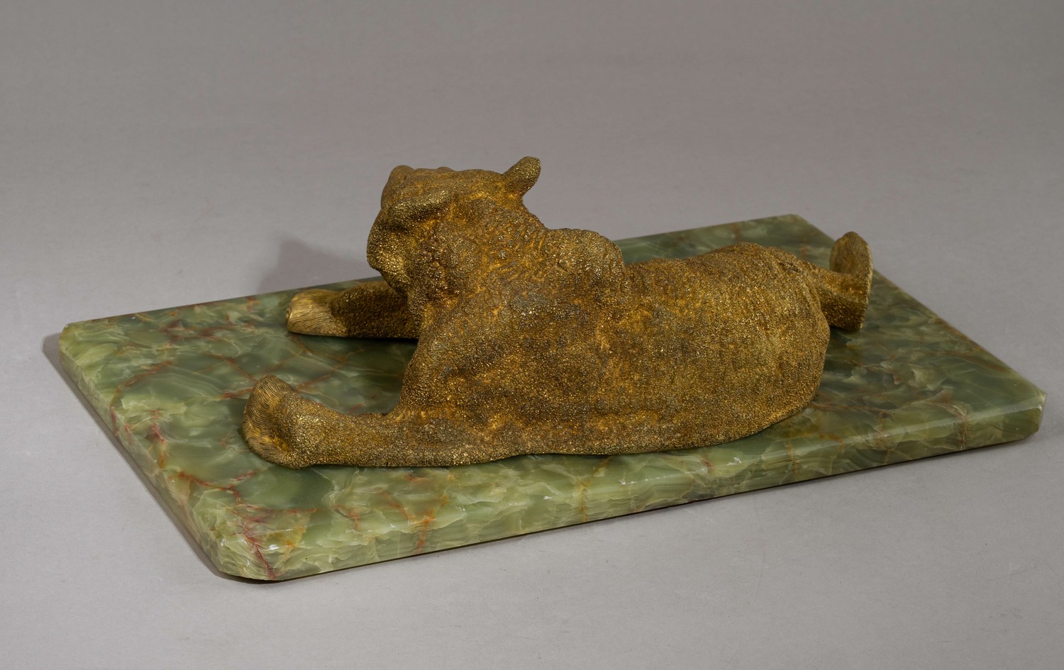 (Либерих) Настольная скульптура «Медведица».
Россия, скульптор Н.И. Либерих,  конец XIX в.