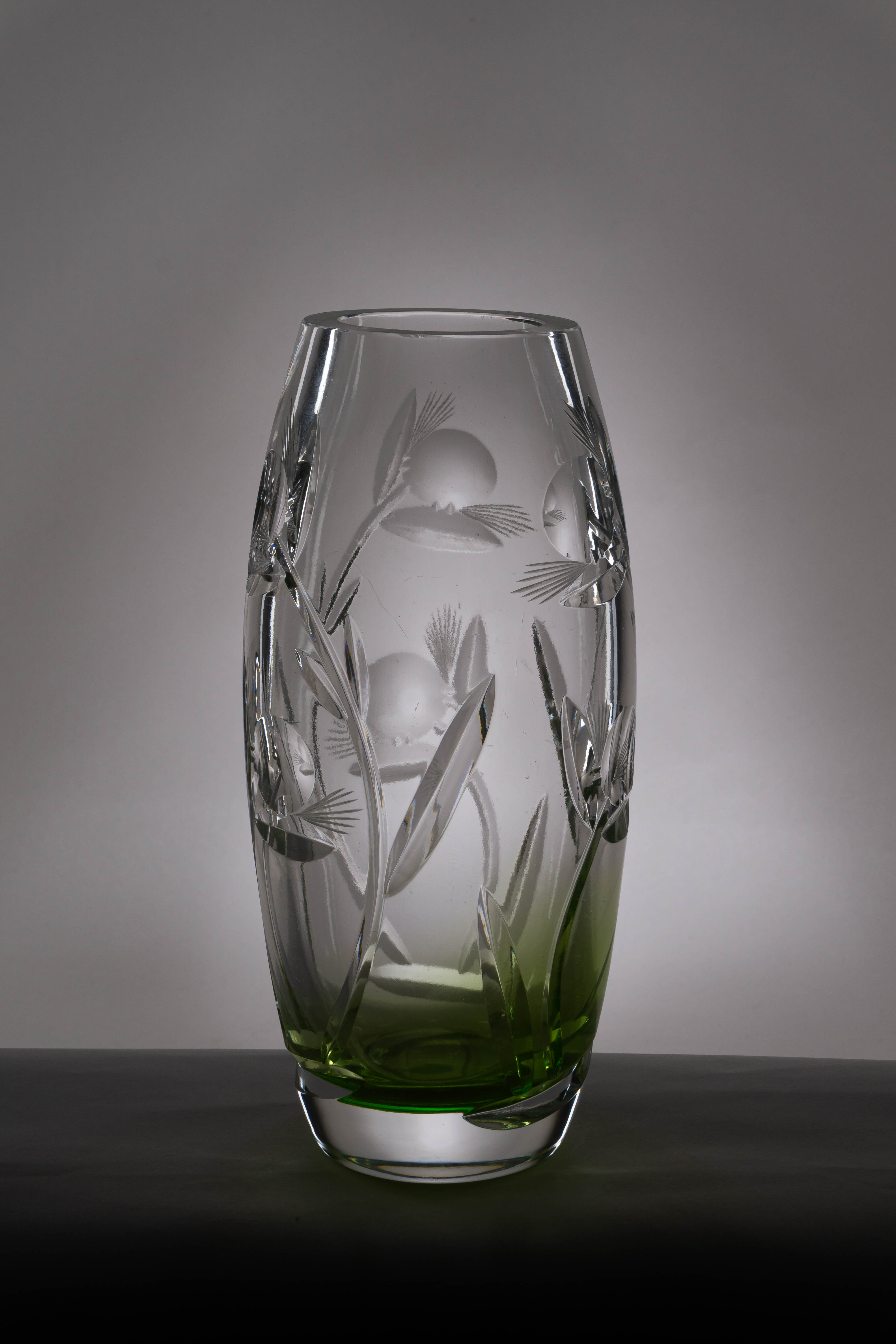 (Красный Гигант) Ваза «Чертополох».
СССР,  Никольск, завод «Красный Гигант», 1960-е годы.