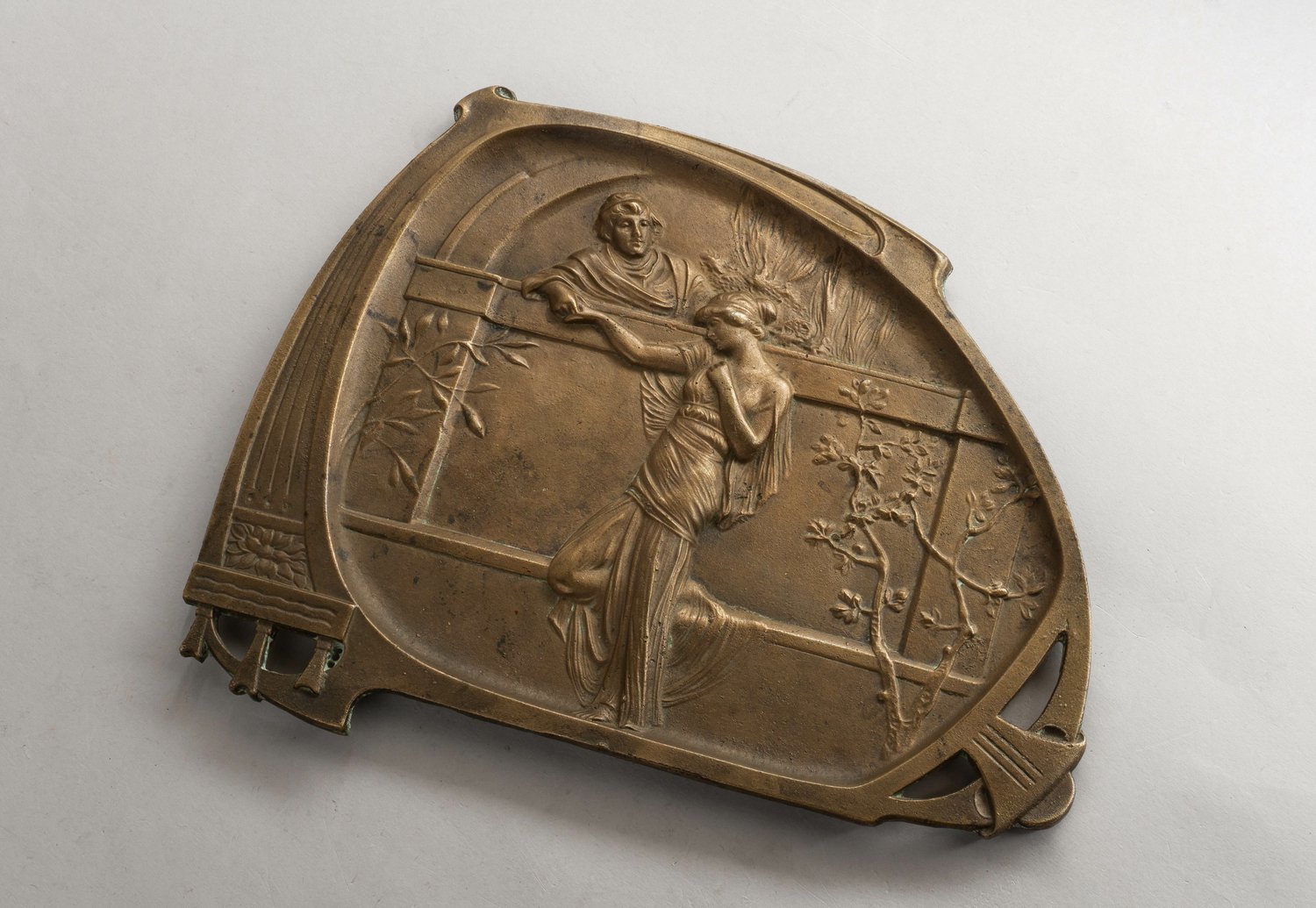 Рельеф «Свидание». СССР, Куса, авторский вариант, 1937.