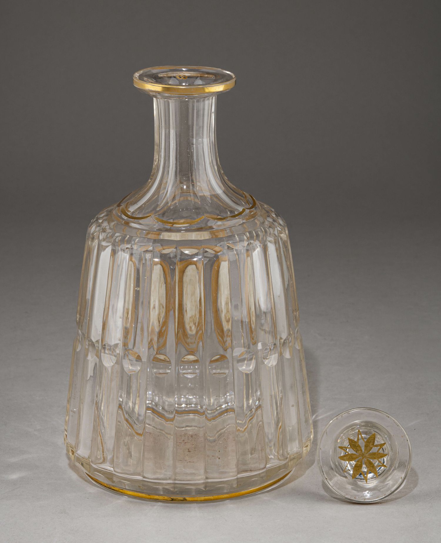 Графин и стакан с портретами красавиц. 
Россия(?), середина XIX века.