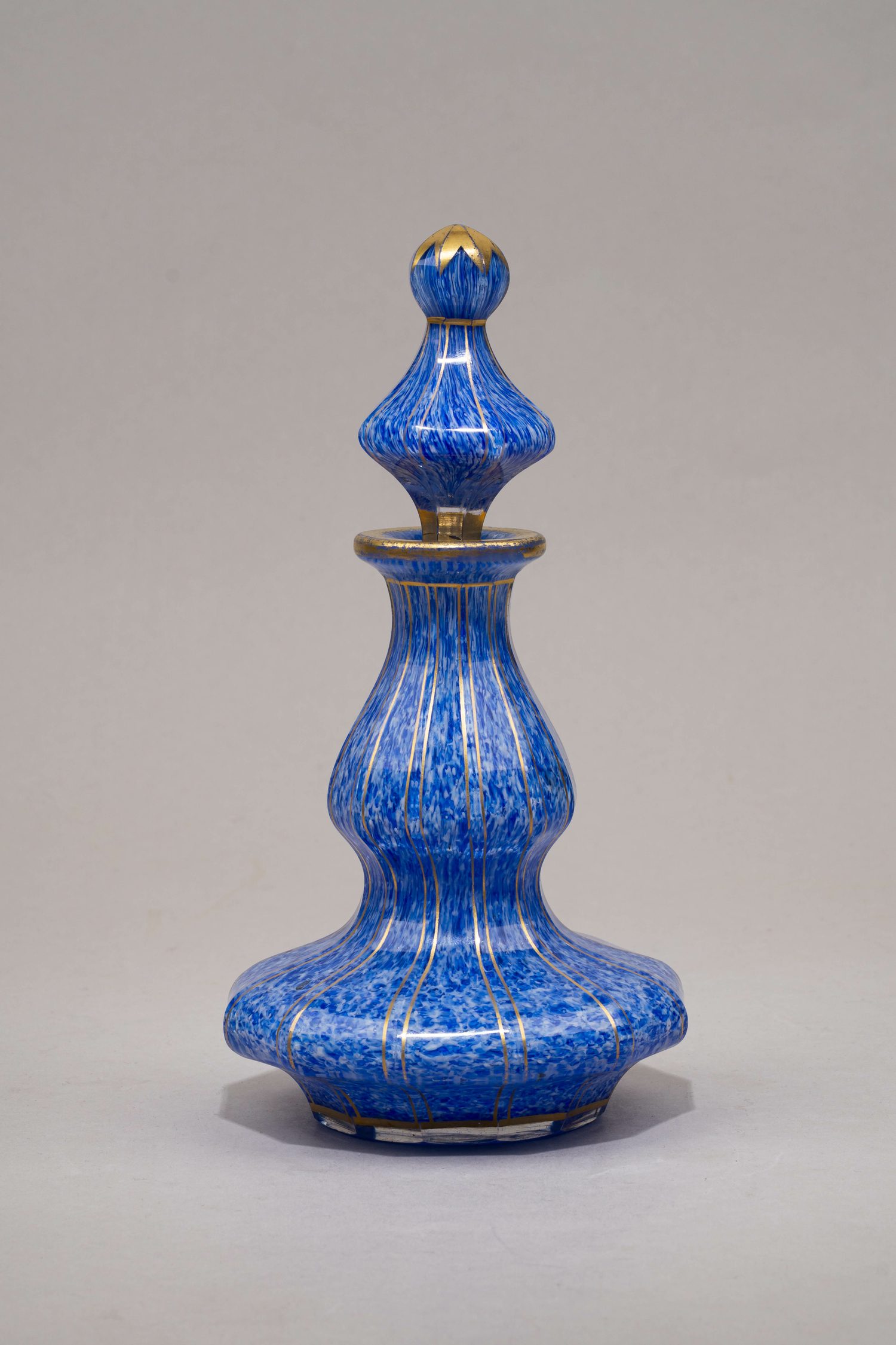 (Бахметевы) Флакон «Лазурит». 
Россия, Николо-Пестровский завод Бахметевых, 1860-е годы.