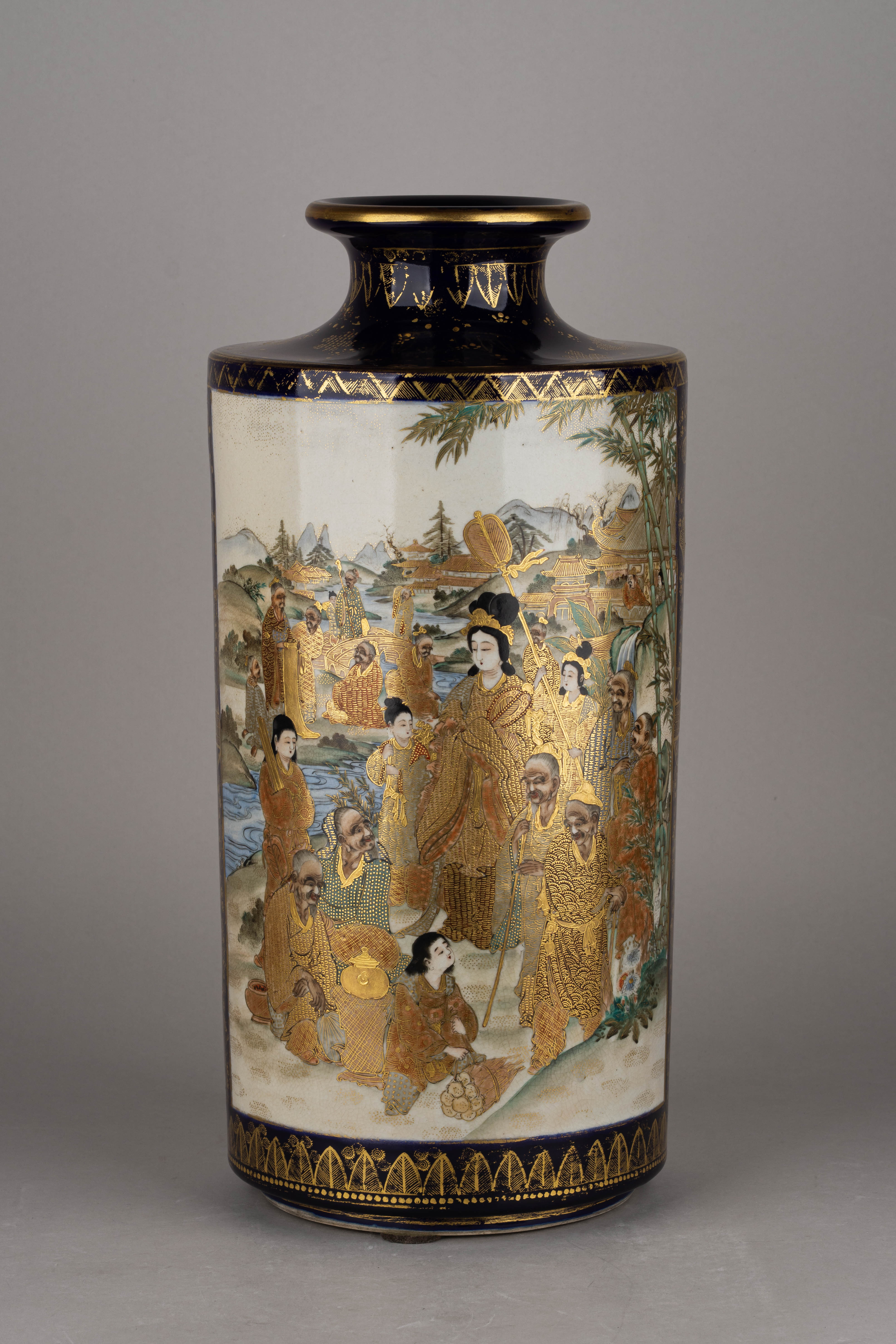 (Сацума) Ваза с изображением Будды. Япония, Сацума, период Мэйдзи, конец XIX века. (1868–1912).