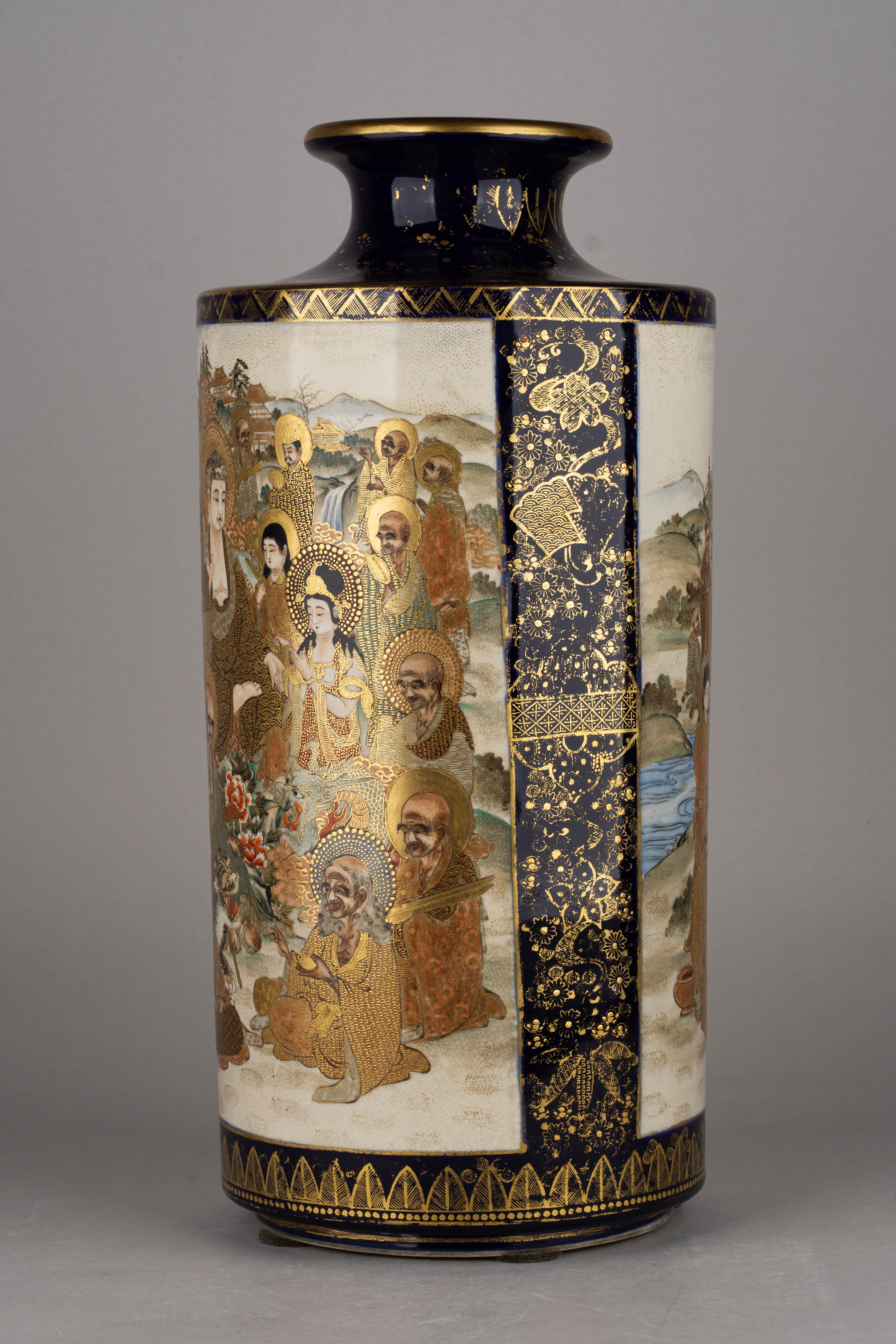 (Сацума) Ваза с изображением Будды. Япония, Сацума, период Мэйдзи, конец XIX века. (1868–1912).