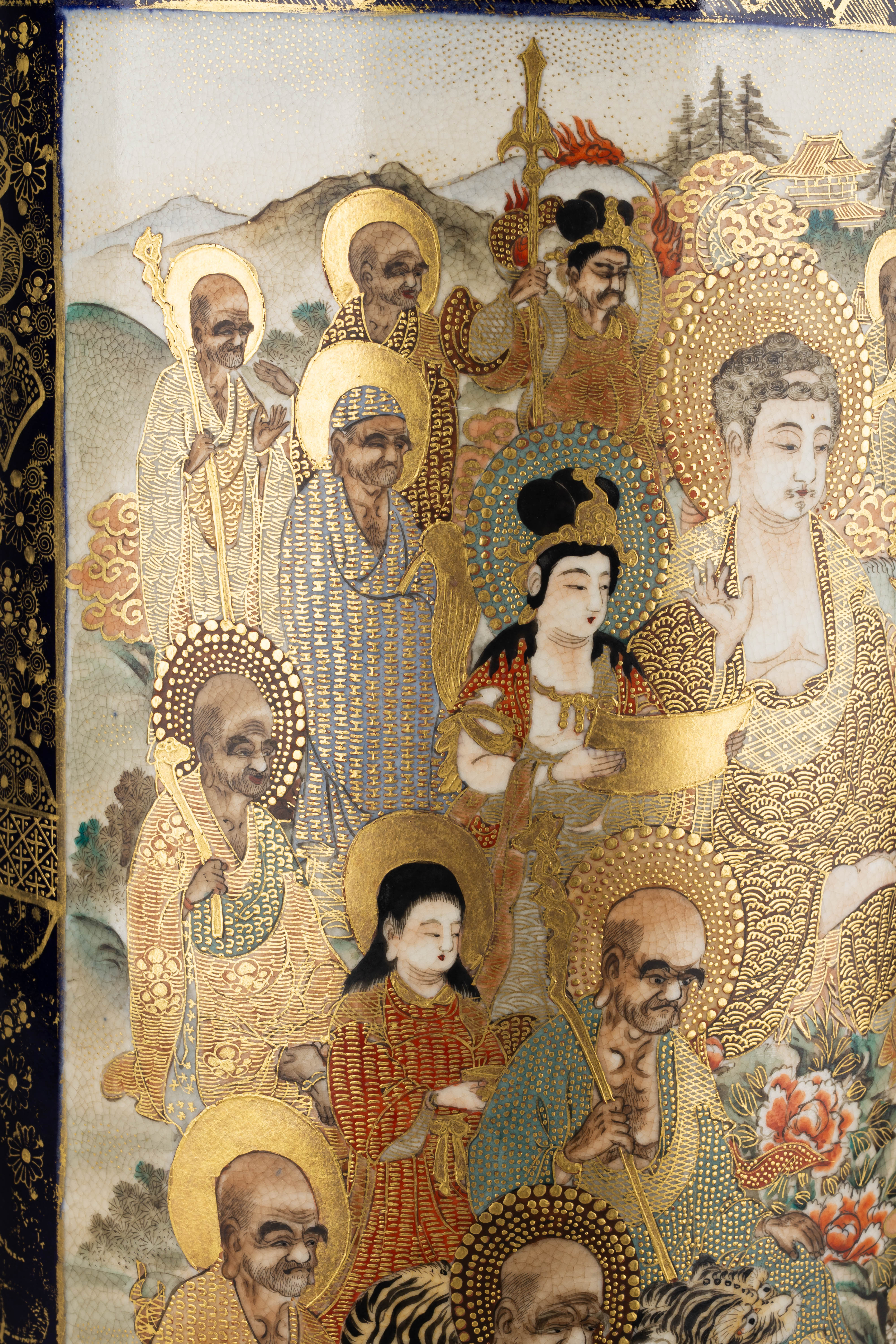 (Сацума) Ваза с изображением Будды. Япония, Сацума, период Мэйдзи, конец XIX века. (1868–1912).