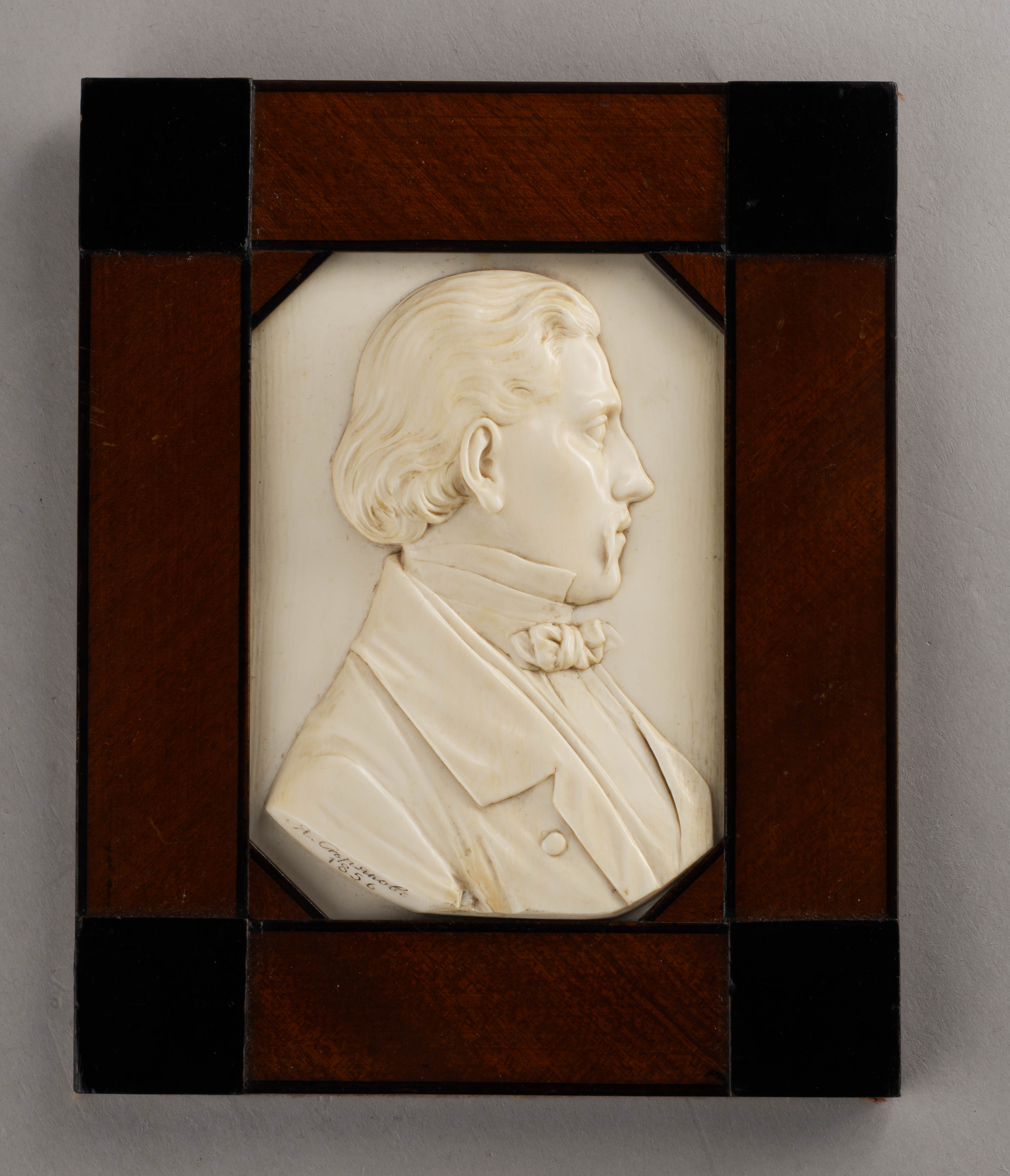 (Скульптор Яков Серяков) Мужской портрет. Россия, Санкт-Петербург, мастер Я. П. Серяков, 1856.