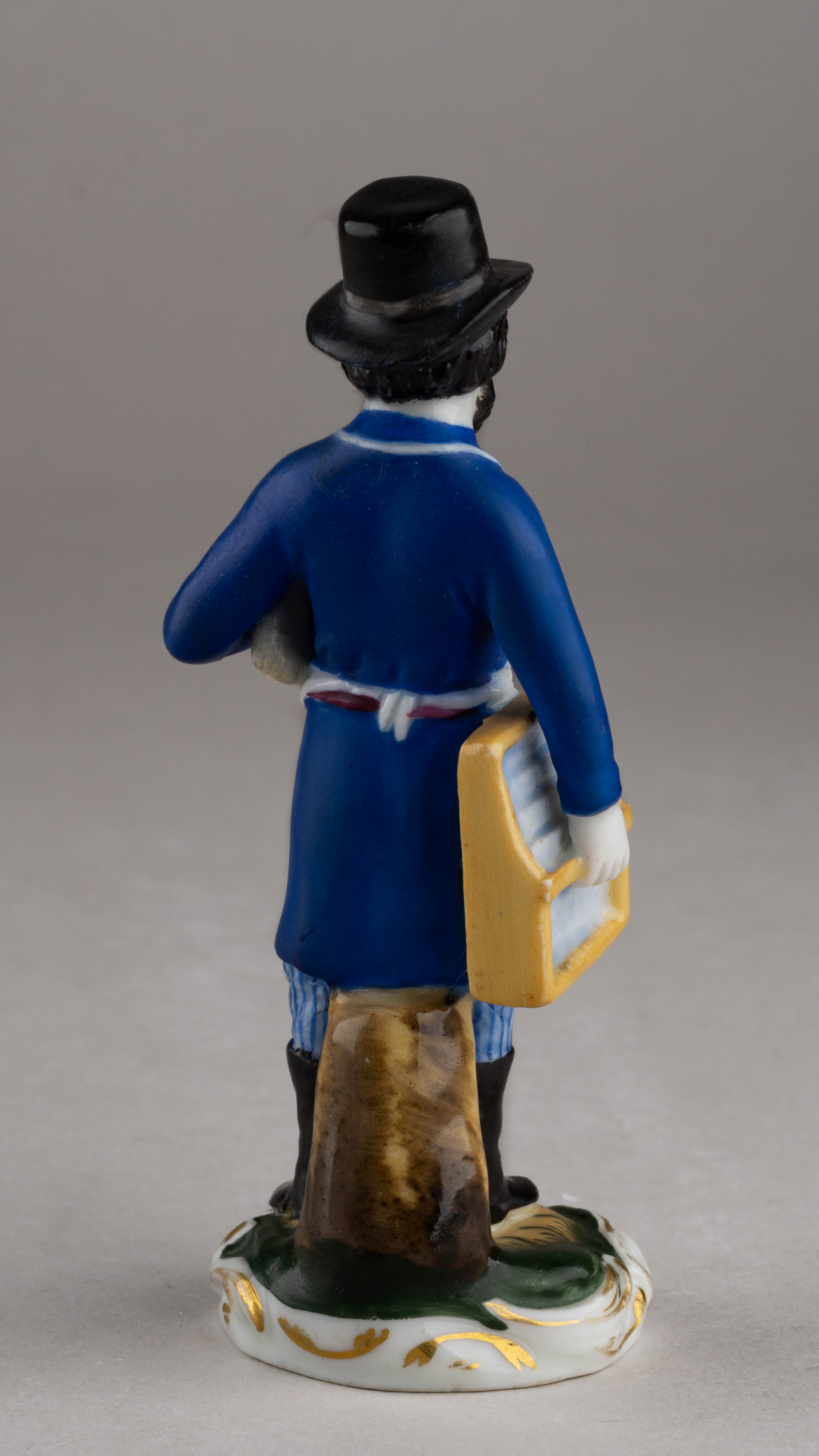 (Гарднер. Волшебный фонарь) Скульптура «Стекольщик». Россия, Завод Гарднера, 1830-е.