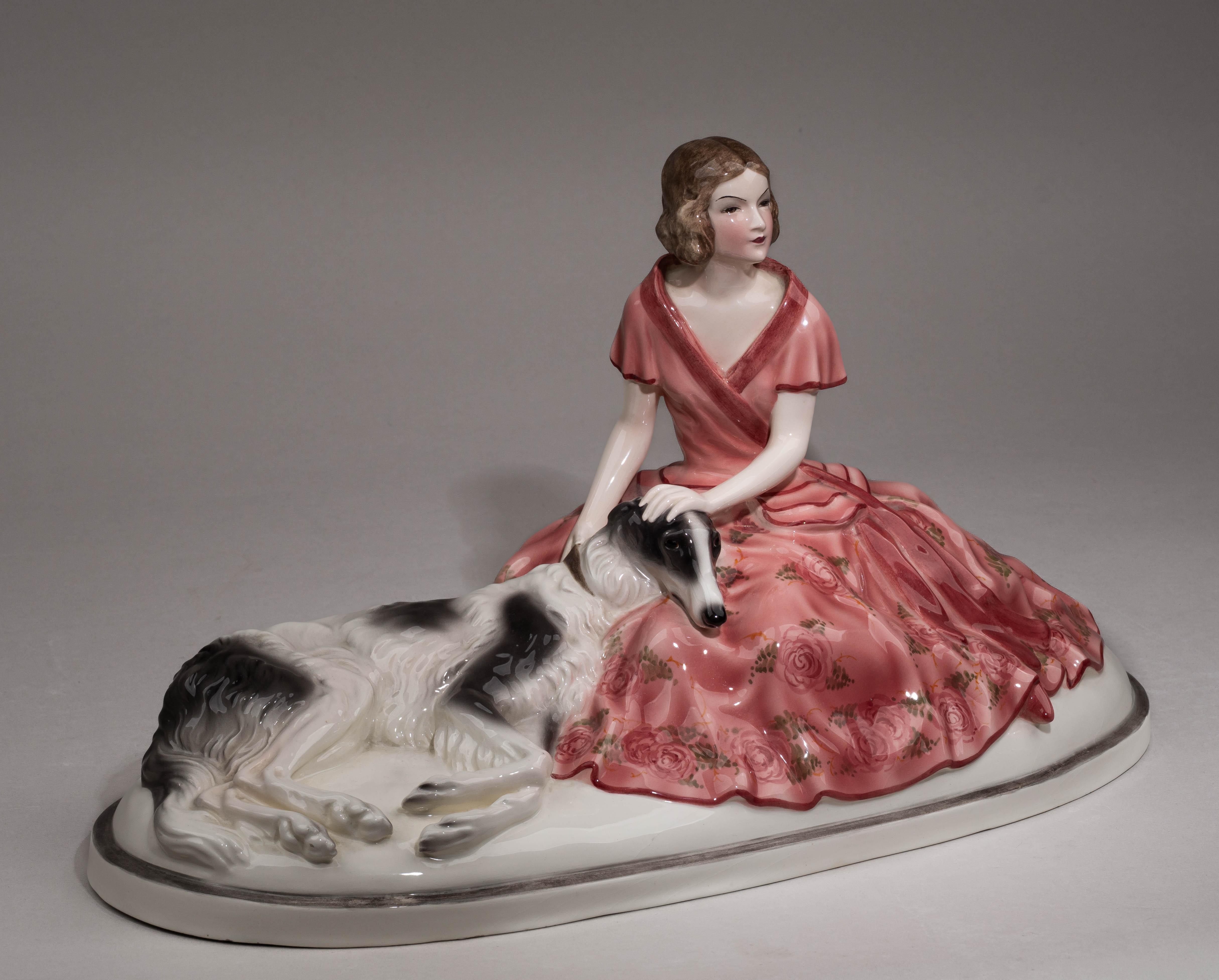 (Ар-деко. Гольдшайдер) Скульптура «Девушка с борзой». Австрия, Вена, фабрика Гольдшайдер, автор модели Йозеф Лоренцль (модель 1932 года), 1937-1941 годы.