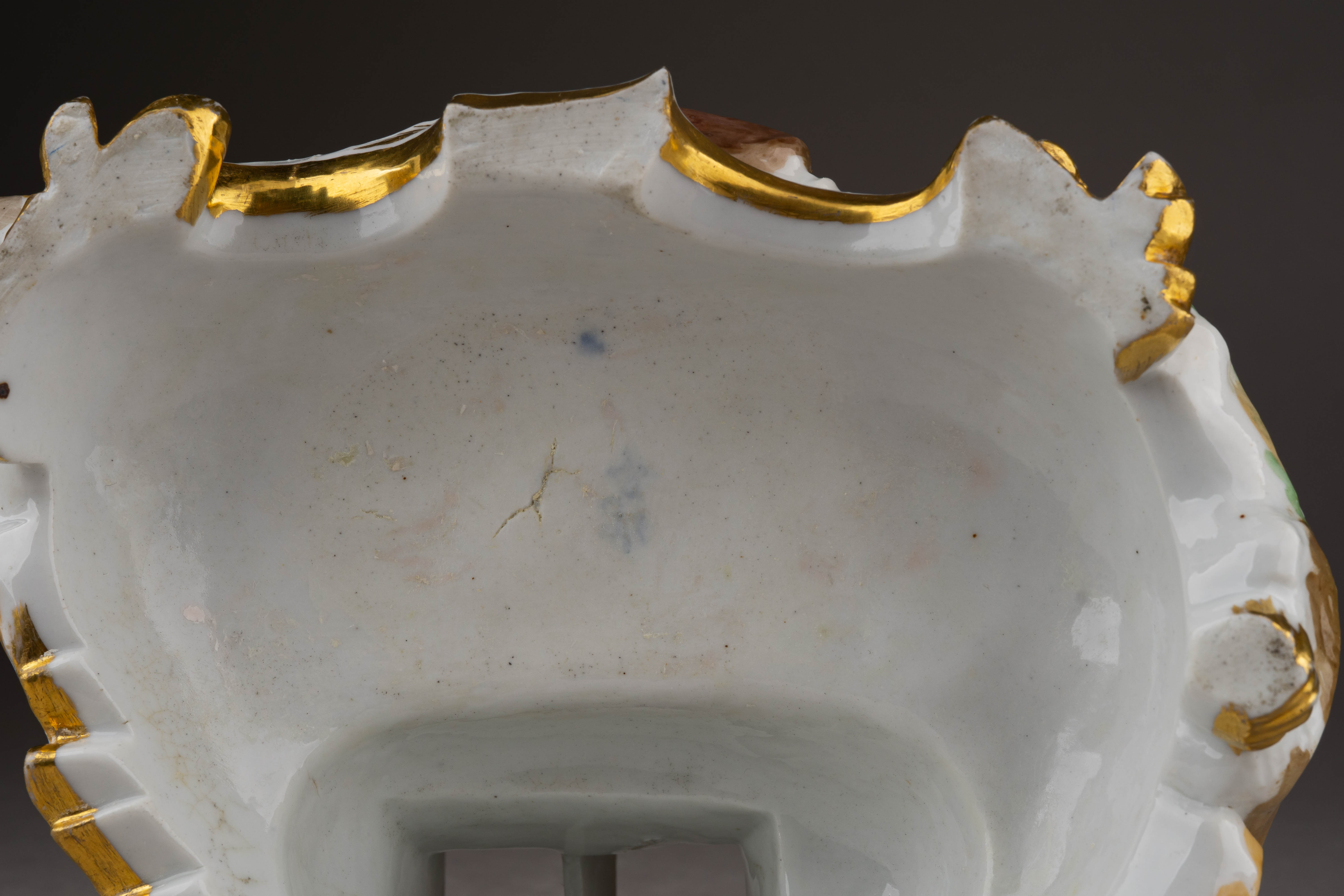 (ИФЗ, Николай I) Скульптура «Пастушья собака и овечки у грота».  Императорский фарфоровый завод, 1825-1855 годы.