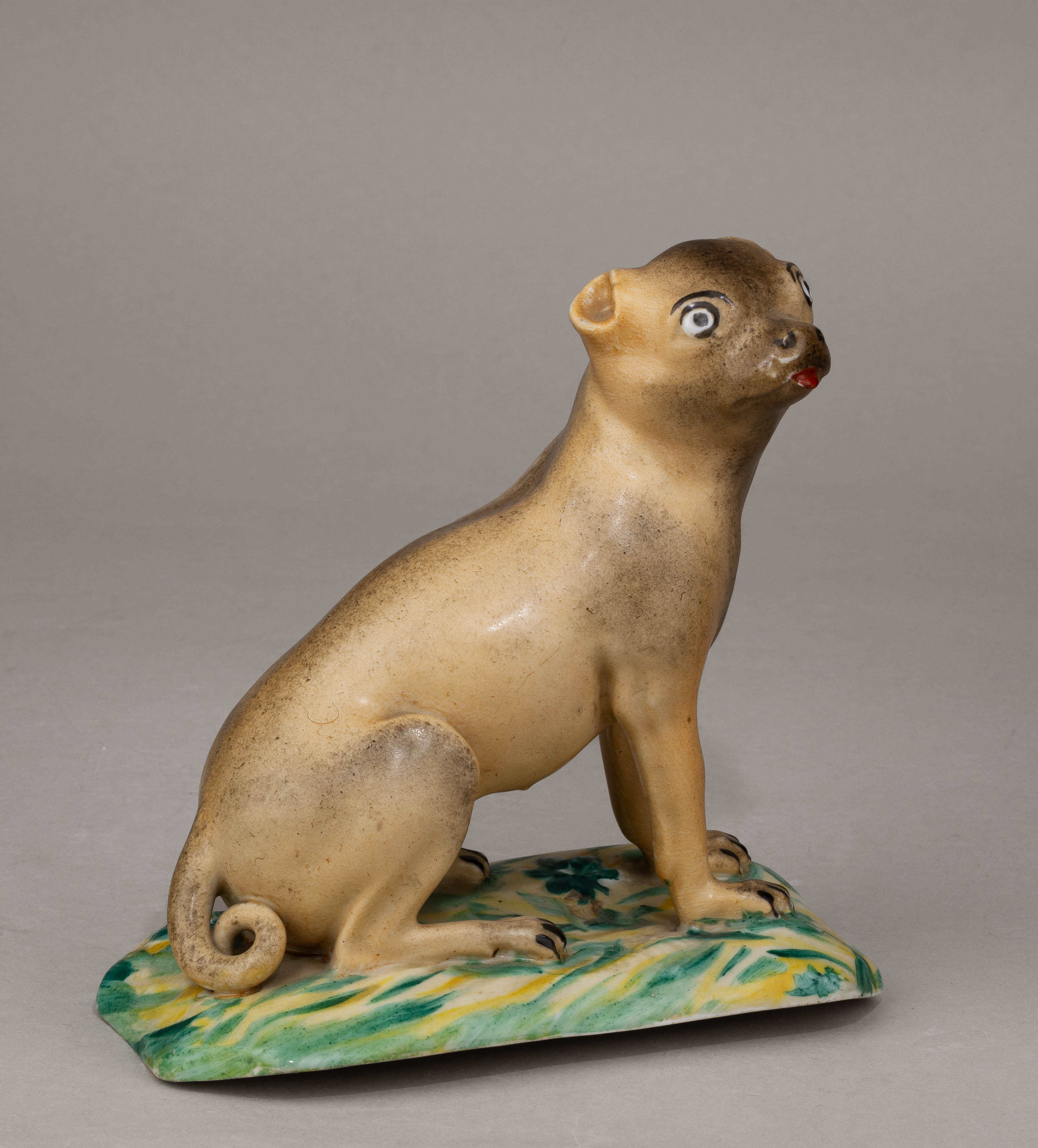 (Завод Тереховых и Киселева) Скульптура - неваляшка «Собака мопс». Россия, Завод братьев Тереховых и А.Л. Киселева, 1830-е – 1850-е годы.
