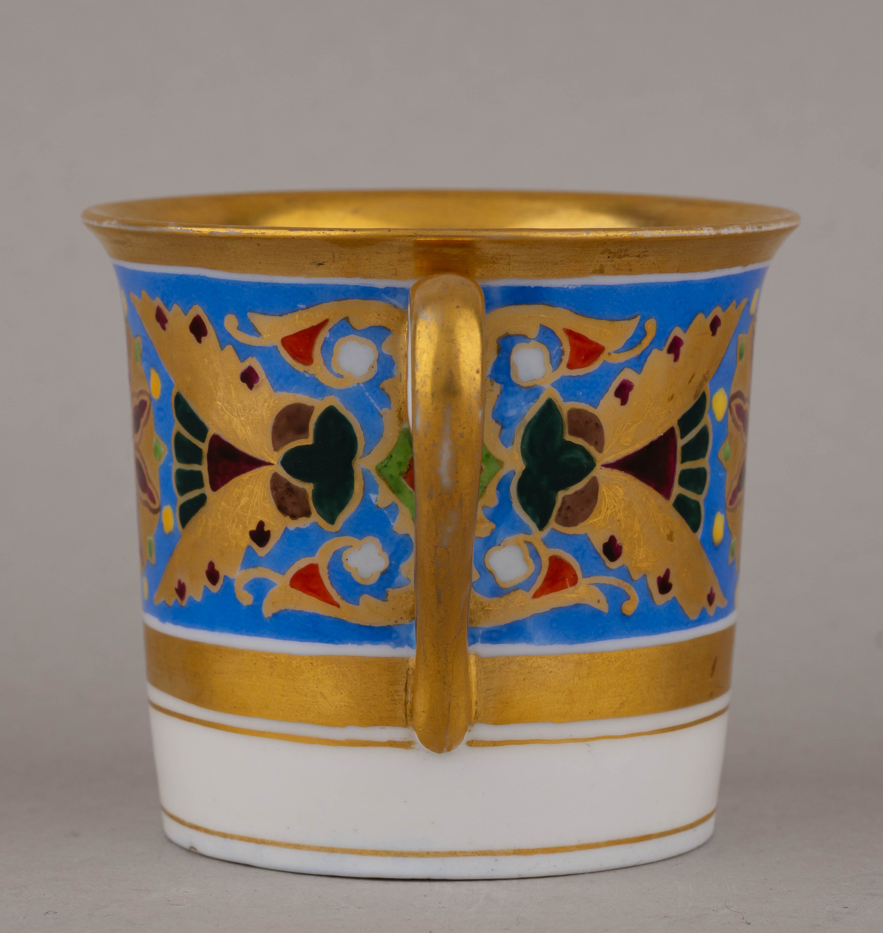 (ИФЗ. Готический сервиз.) Чашка с блюдцем.
Россия, Императорский фарфоровый завод, 1893 год.