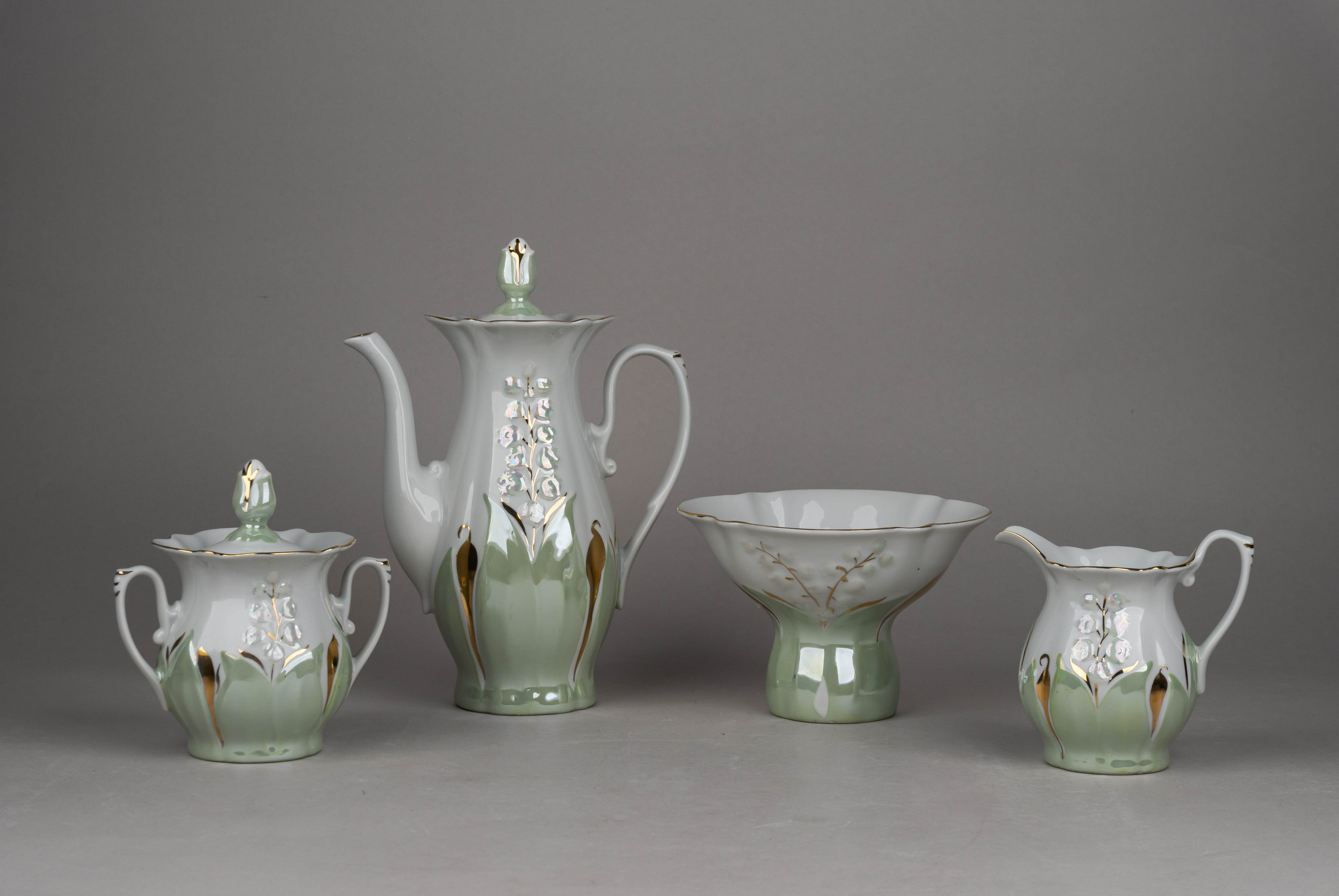 Кофейный сервиз «Ландыш». Украина, Сумской фарфоровый завод, 1993.