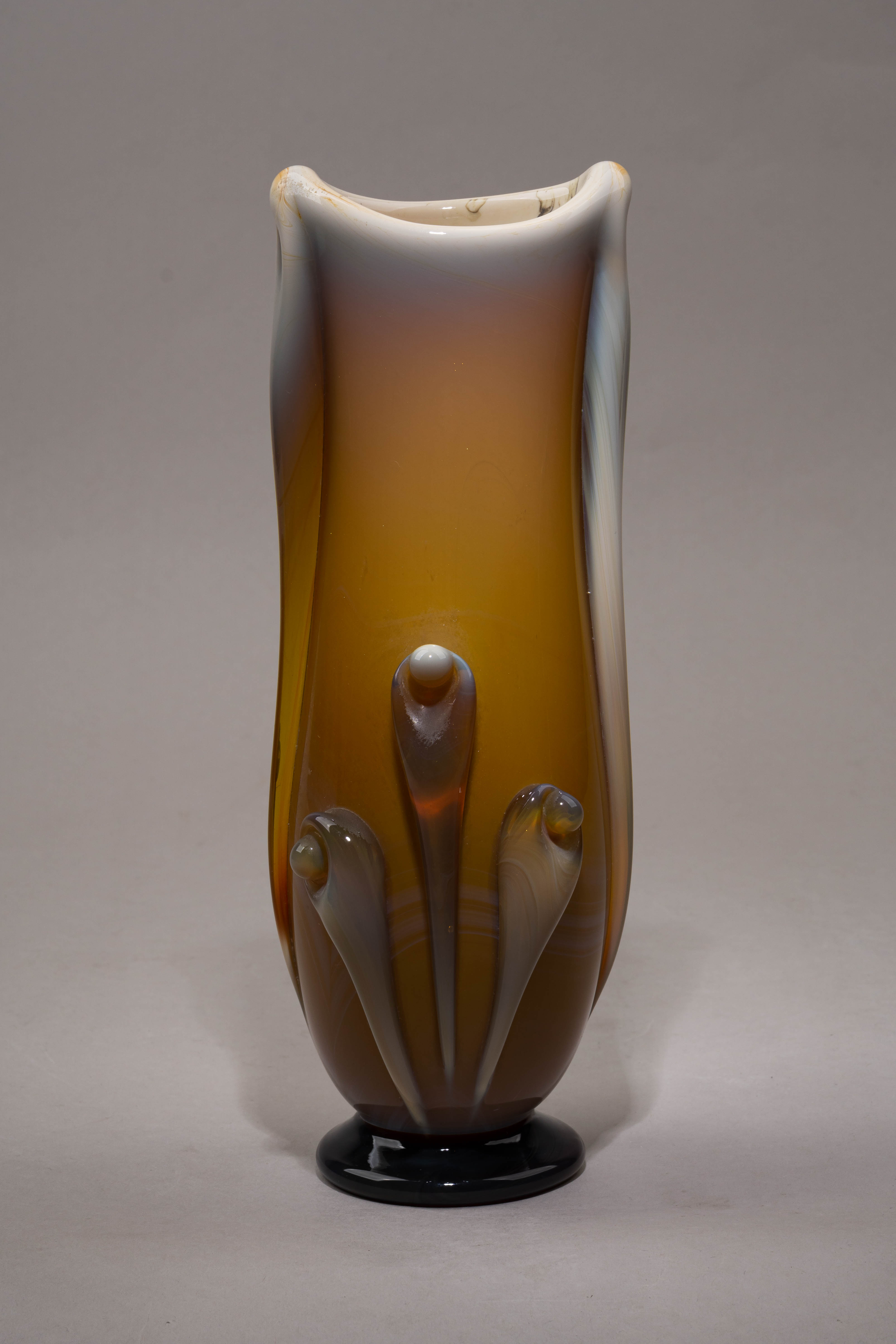 Ваза сульфидного стекла. 
СССР, завод «Красный май», 1960–1970-е годы.