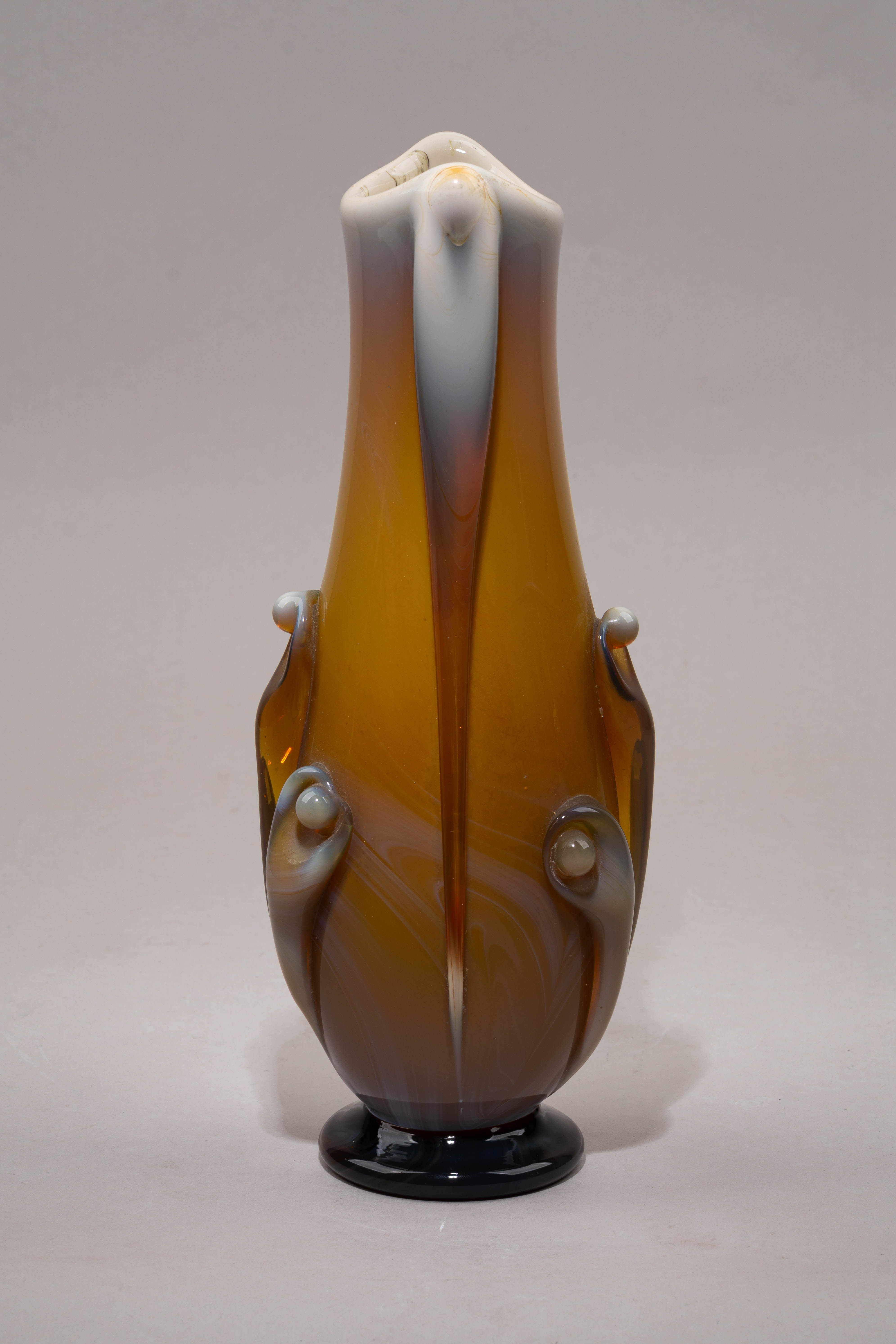 Ваза сульфидного стекла. 
СССР, завод «Красный май», 1960–1970-е годы.